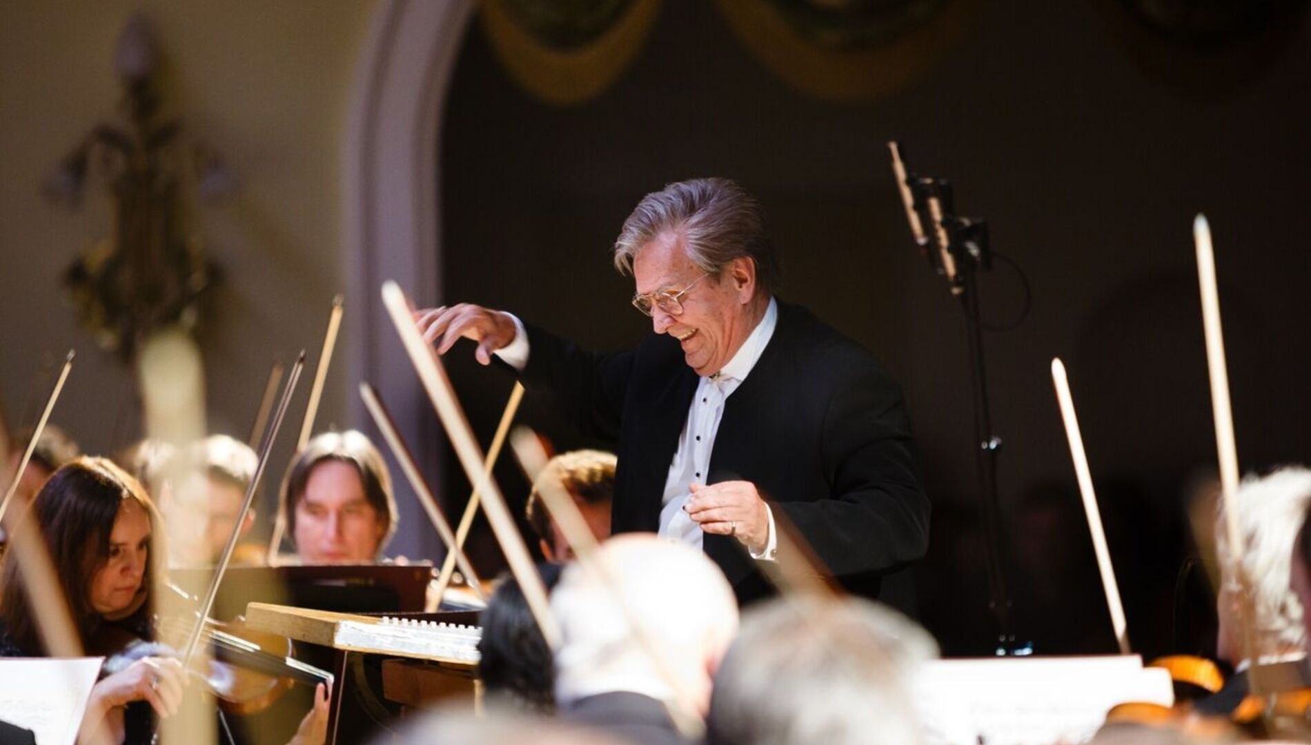 П. И. Чайковский. Сюиты и симфонии.
Большой симфонический оркестр, дирижёр Владимир Федосеев