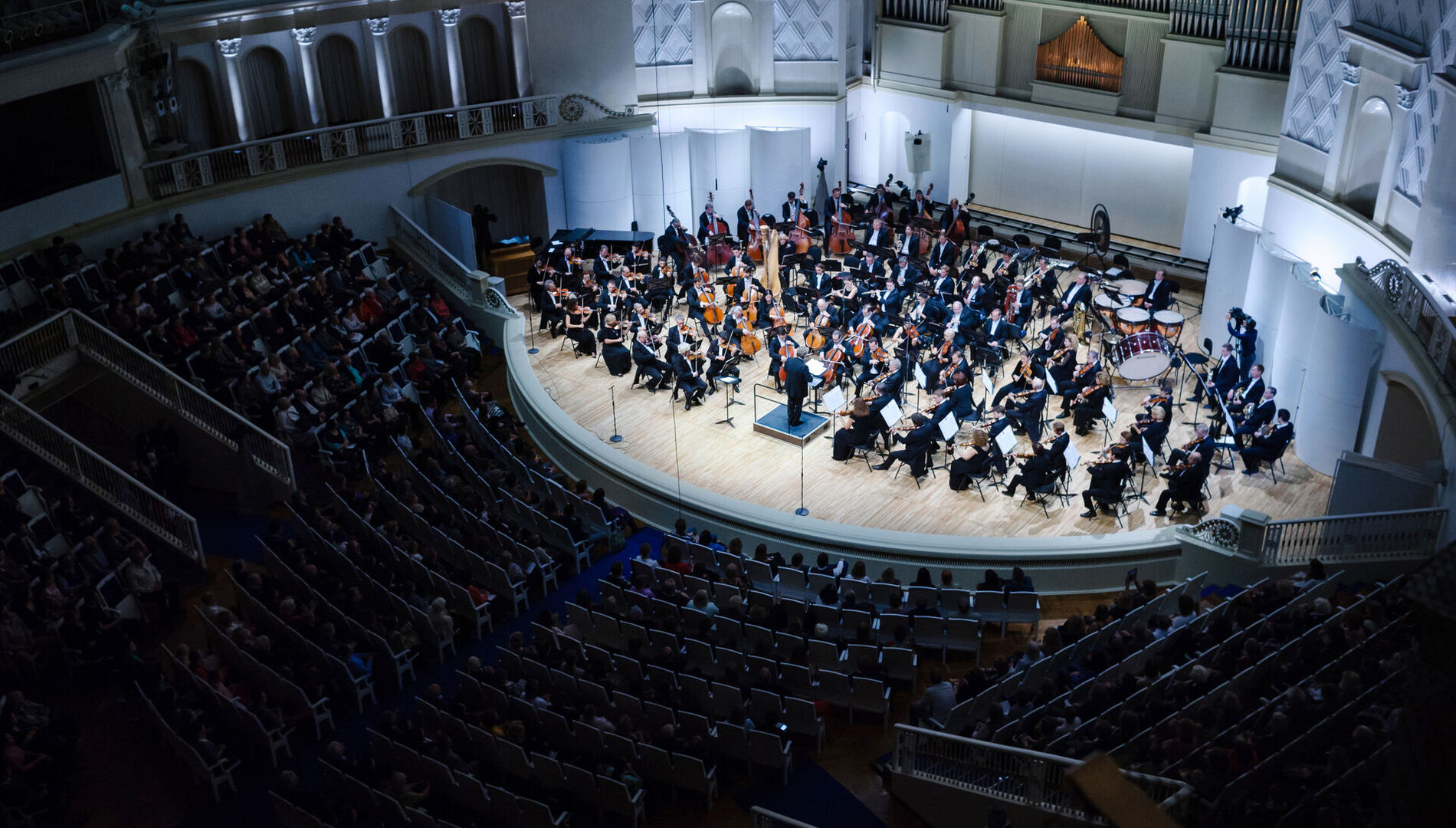 Новогодний гала-концерт