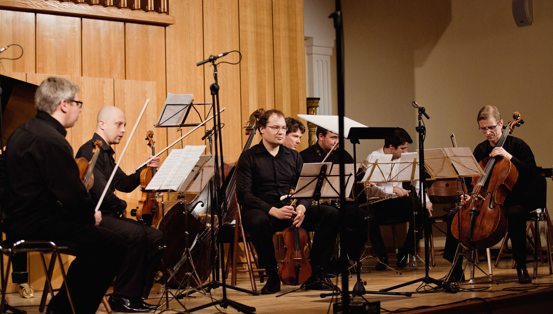 IV Международный фестиваль
актуальной музыки
«Другое пространство» (17–21 ноября).
«Окутывая в шум и песни».
ГАМ-Ансамбль