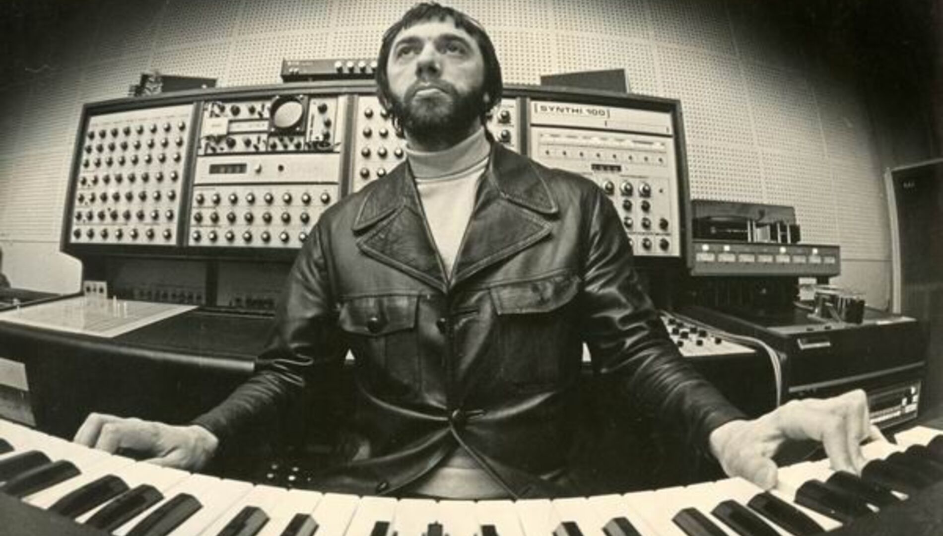 Эдуард Артемьев.
В день юбилея