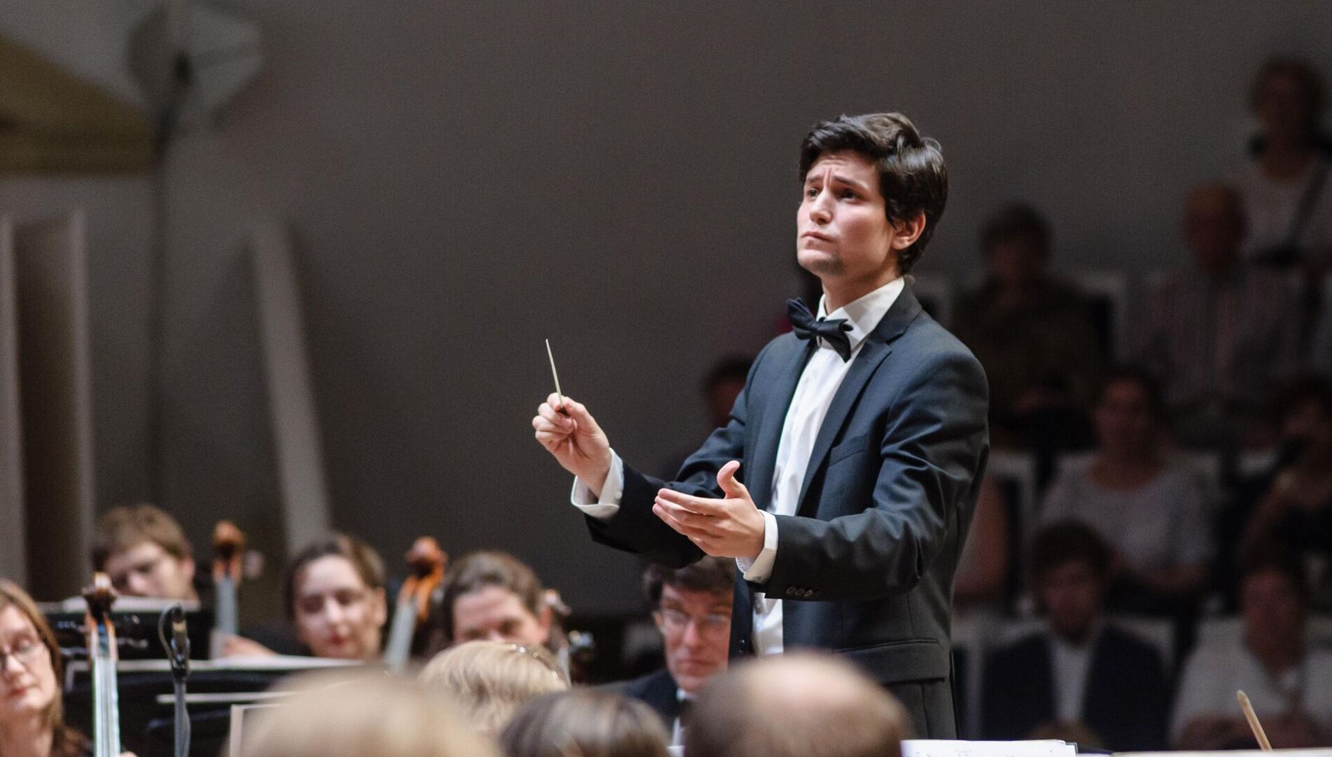 Заключительный гала-концерт
мастер-курса профессора
Юрия Симонова.
Шедевры мировой симфонической музыки