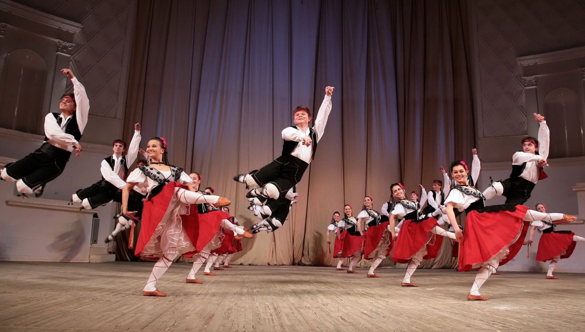 Ансамбль народного танца имени Игоря Моисеева