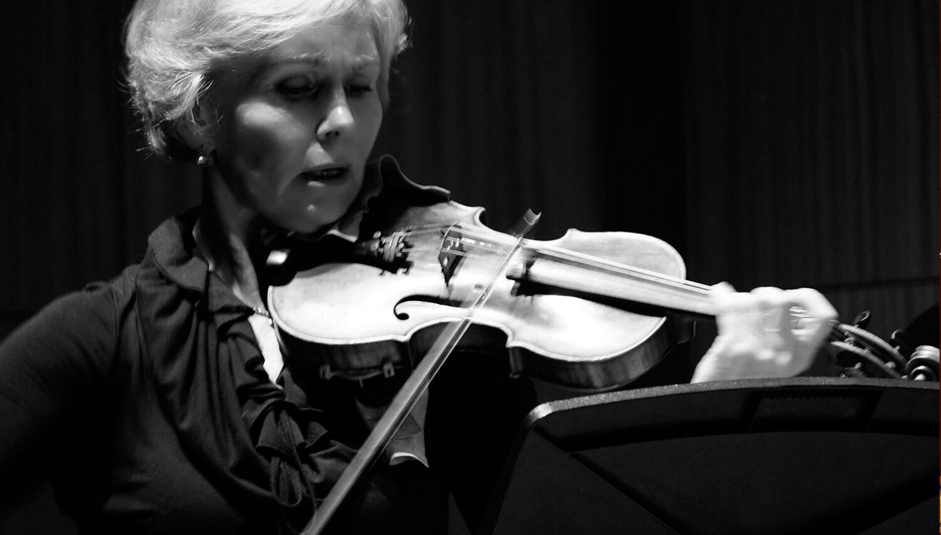 Новая музыка.
Валентин Сильвестров