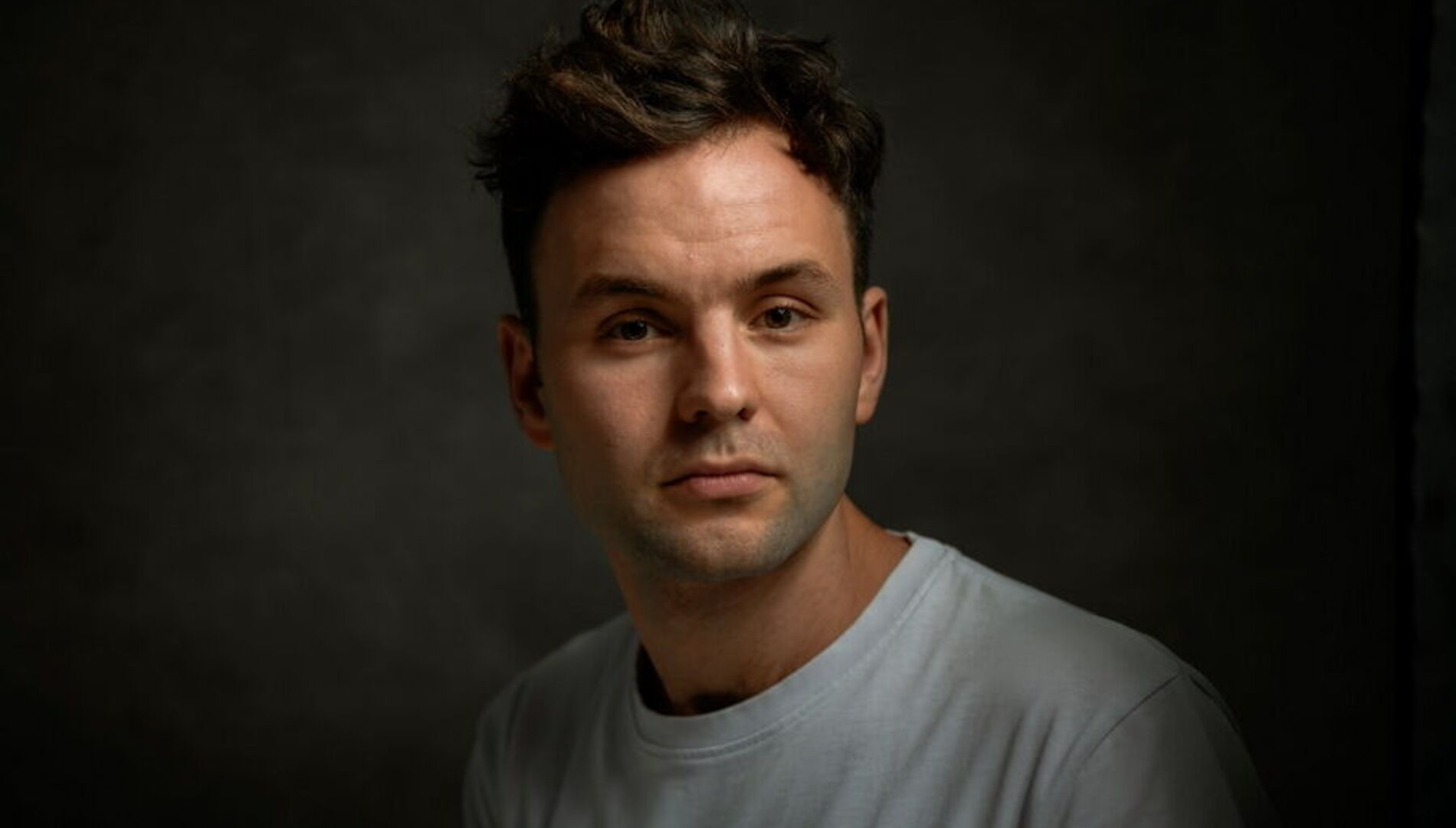 Владимир Высоцкий — Леонид Енгибаров:
«Весь мир на ладони»