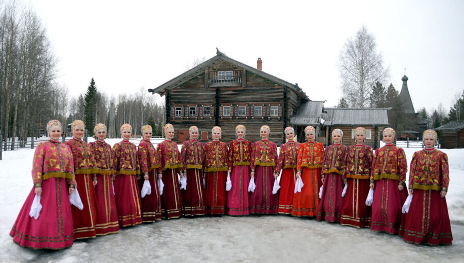 «У моря живем, морю песню поем».
Северный русский народный хор
90-летие коллектива