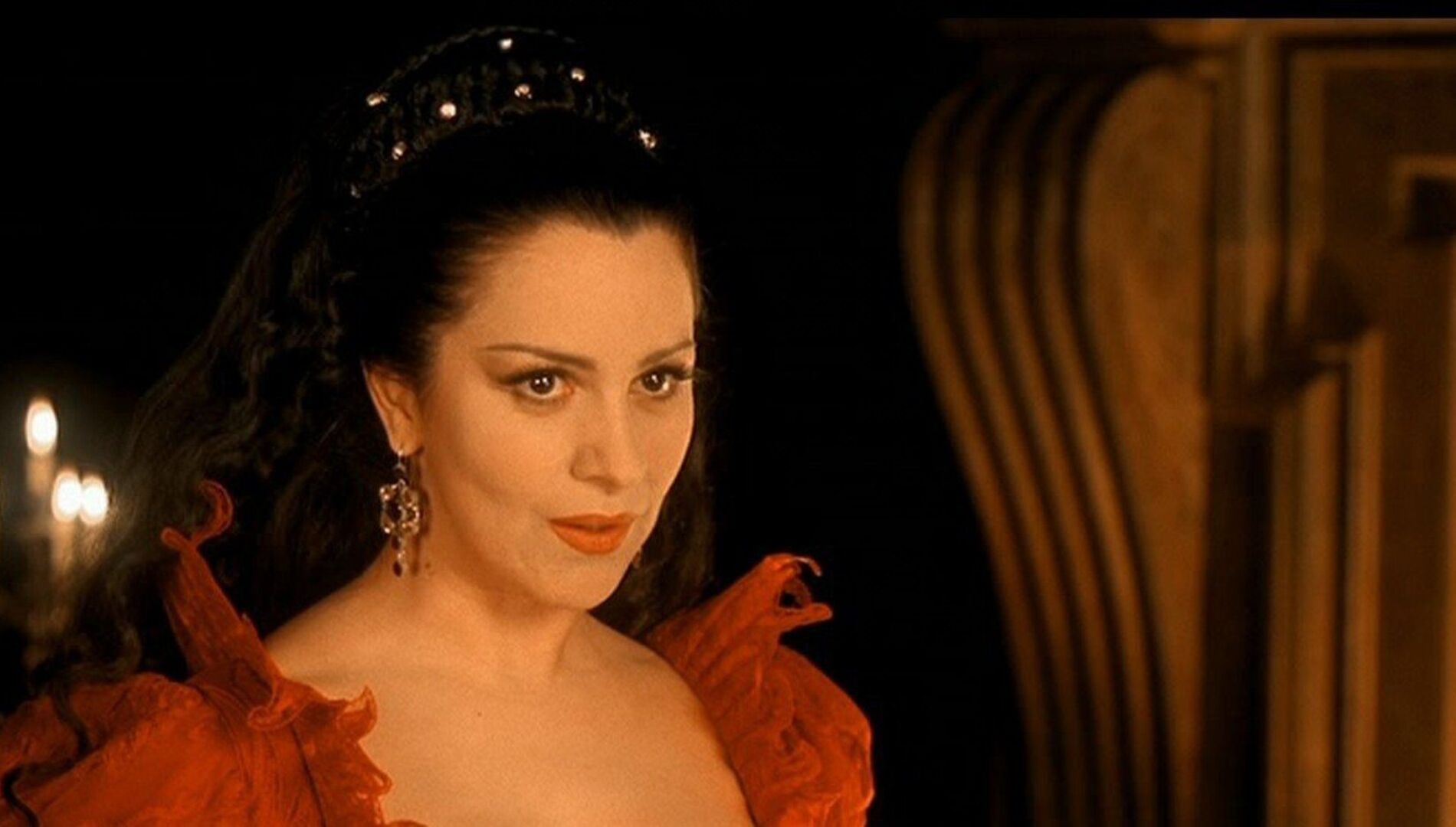 Анджела Георгиу и Роберто Аланья
в фильме-опере Джакомо Пуччини «Тоска»