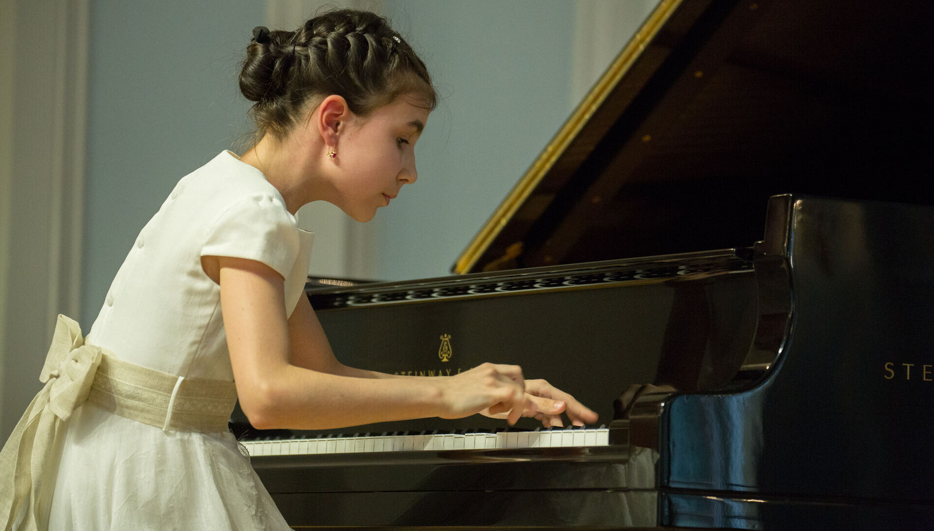 III Международный конкурс
молодых пианистов
Grand Piano Competition.
Торжественное открытие конкурса