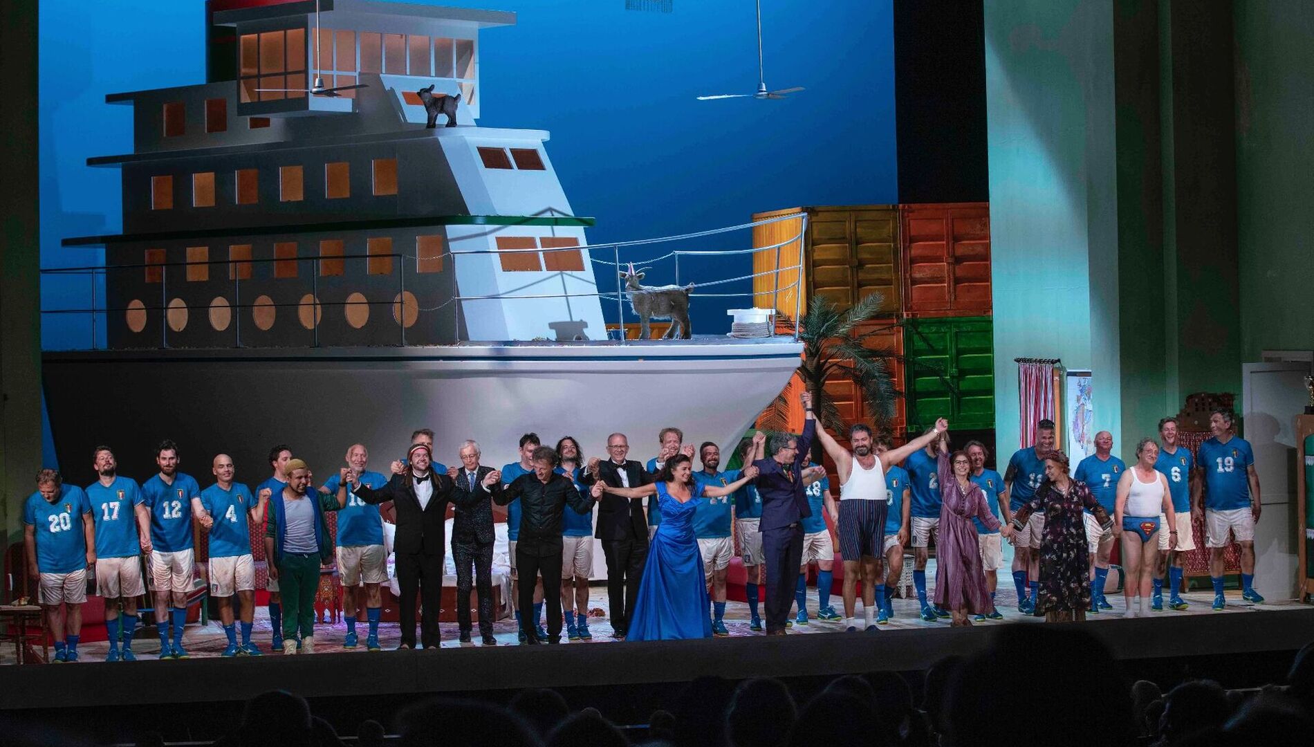 Зальцбург – 100
Чечилия Бартоли и Ильдар Абдразаков
в опере Джоаккино Россини 
«Итальянка в Алжире»