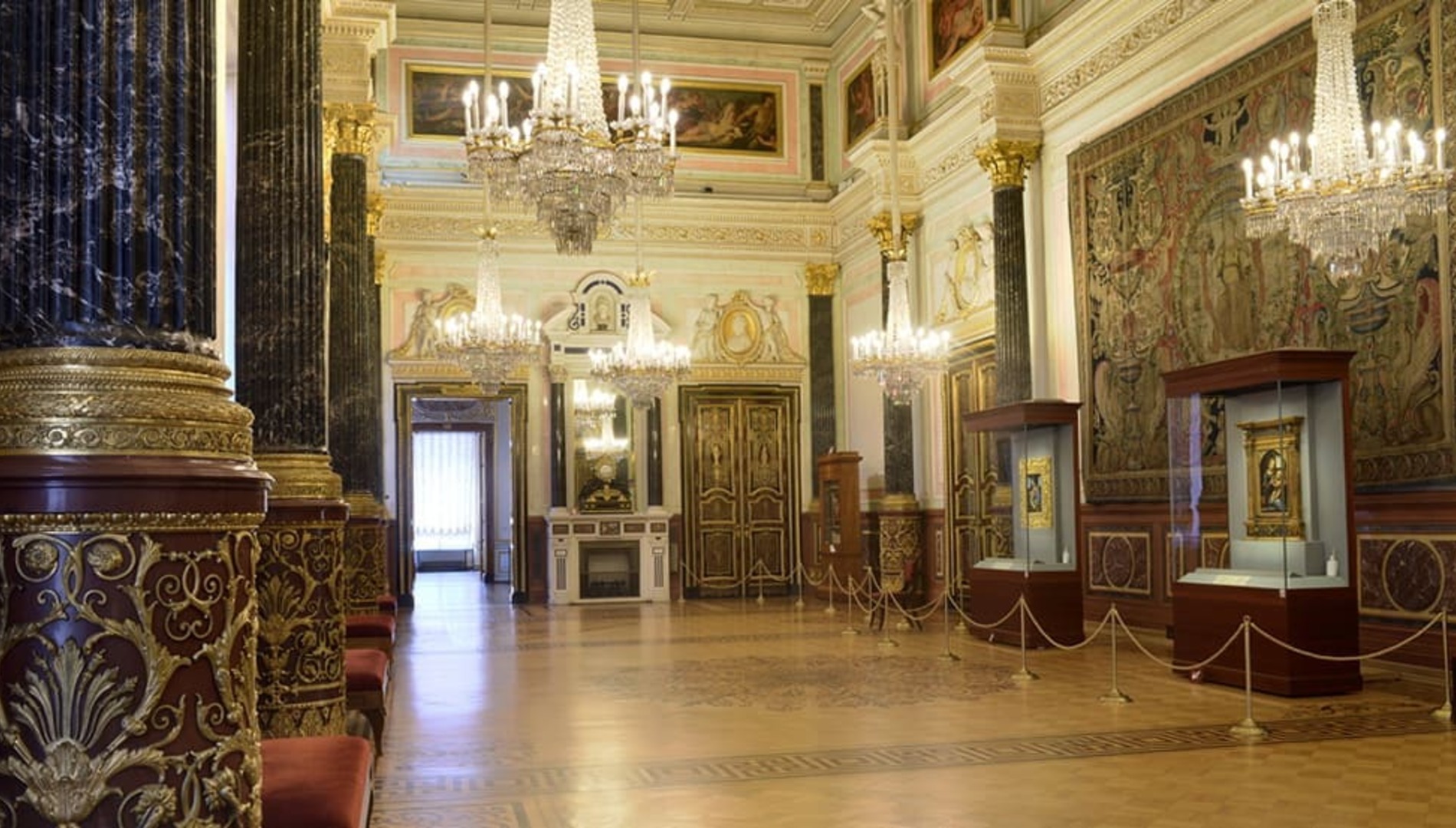 «Эрмитаж. Сила искусства».
Документальный фильм