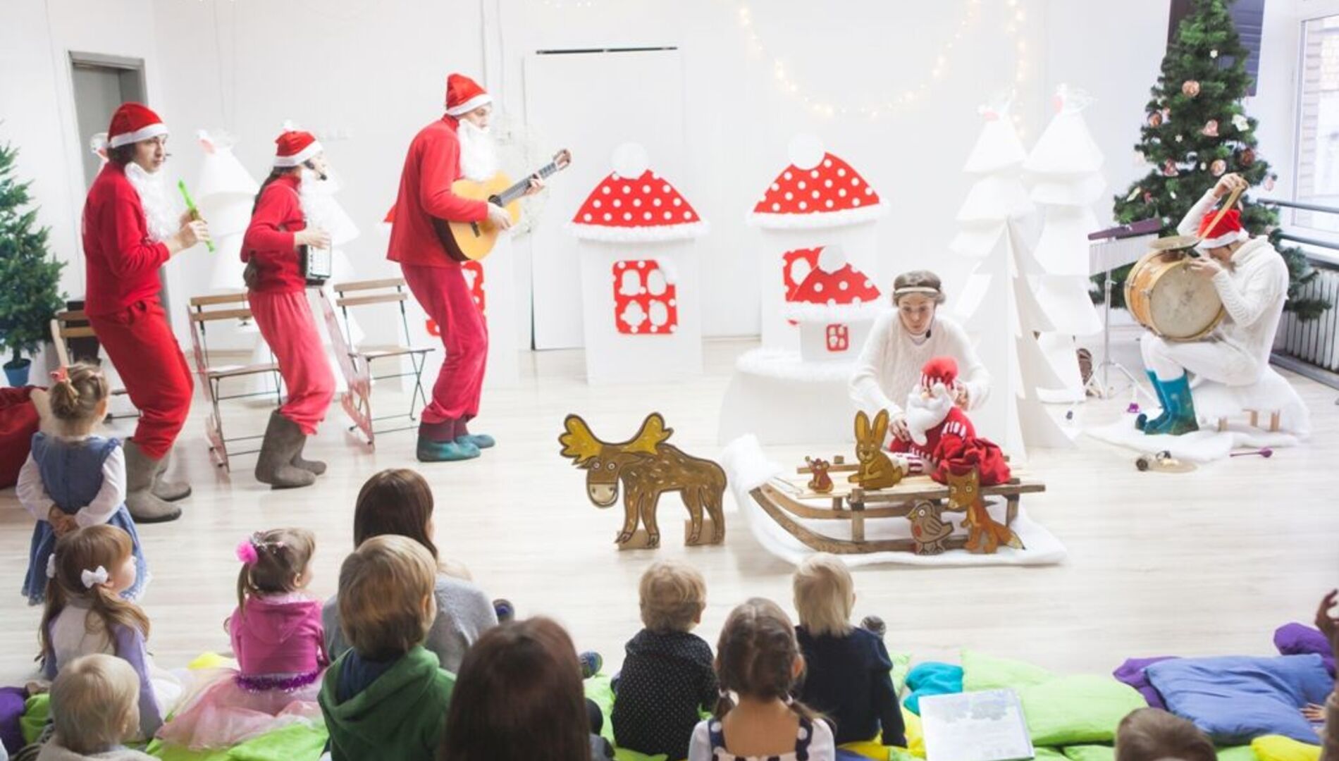 Фестиваль новогодних каникул «Ёлка».
«Маленький дед Мороз»