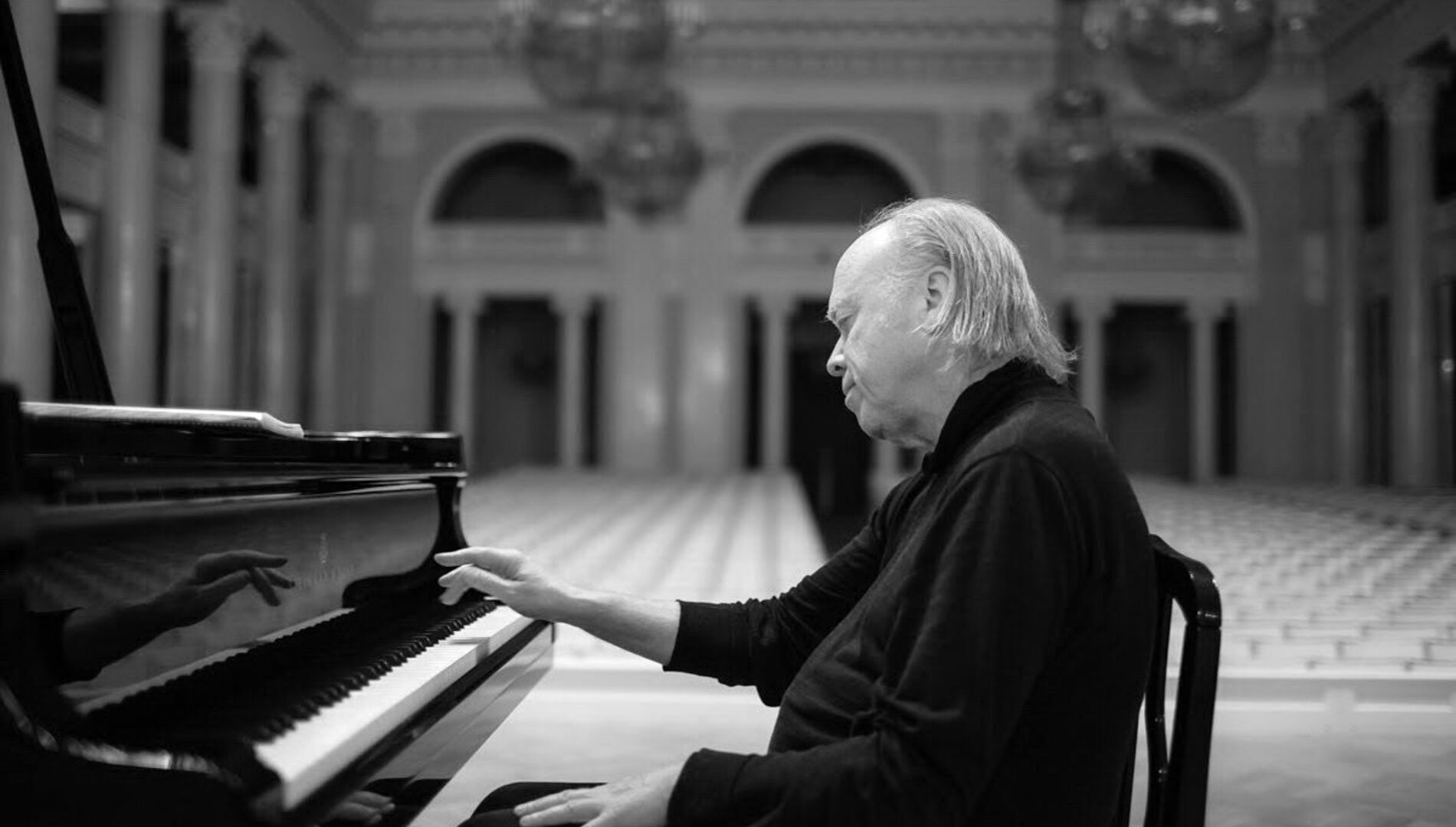 Валерий Афанасьев,
Государственный академический
камерный оркестр России,
Алексей Уткин