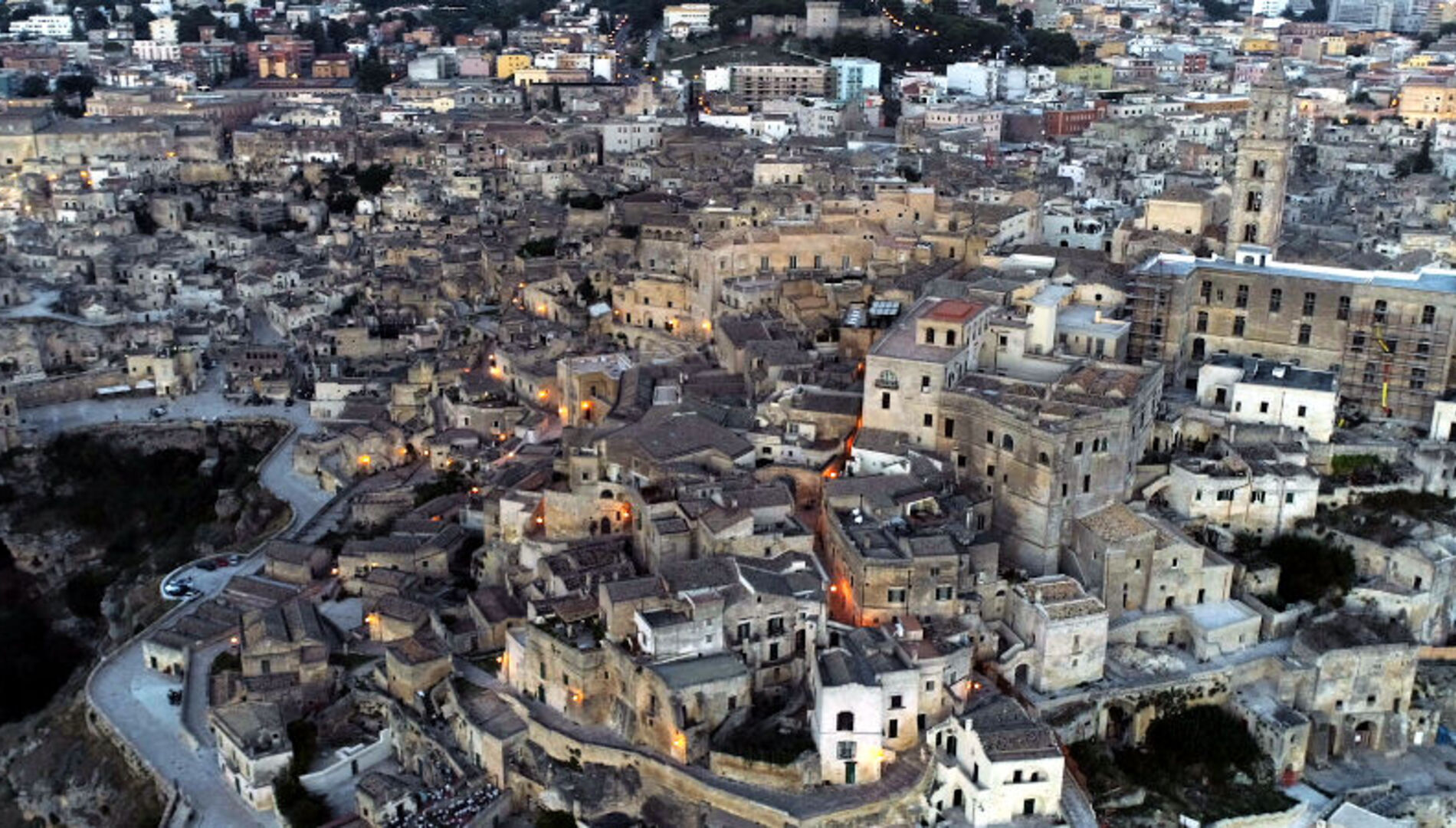 «Неизвестная Италия.
Матера — город из камня»