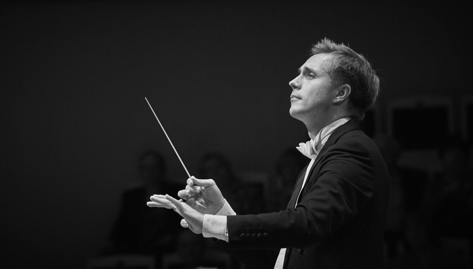 Памяти Е. Ф. Светланова.
Госоркестр России имени Е.Ф.Светланова,
Василий Петренко, Симон Трпчески