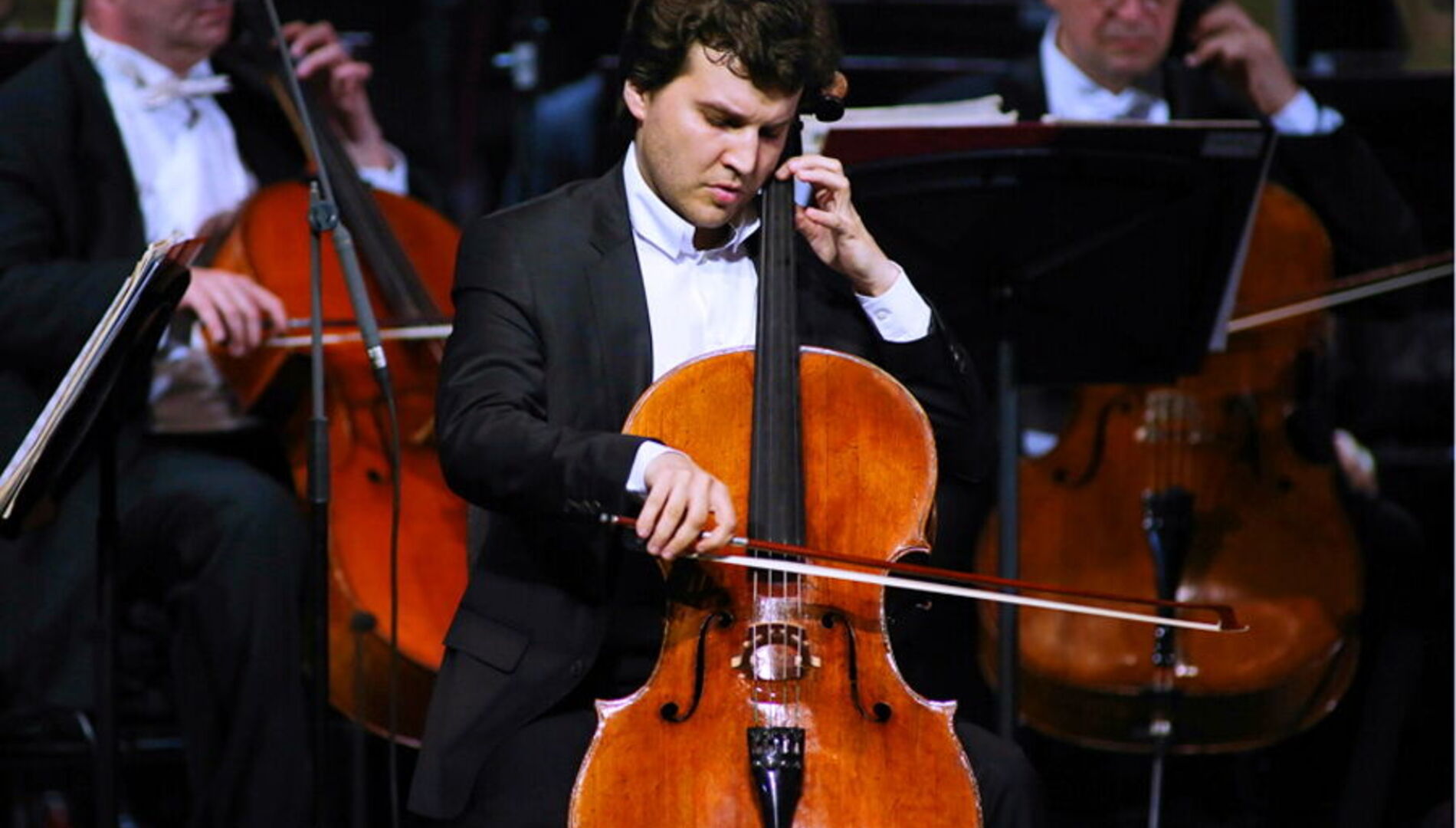 Павел Милюков,
Александр Бузлов,
Оркестр Московской филармонии,
Сергей Ролдугин