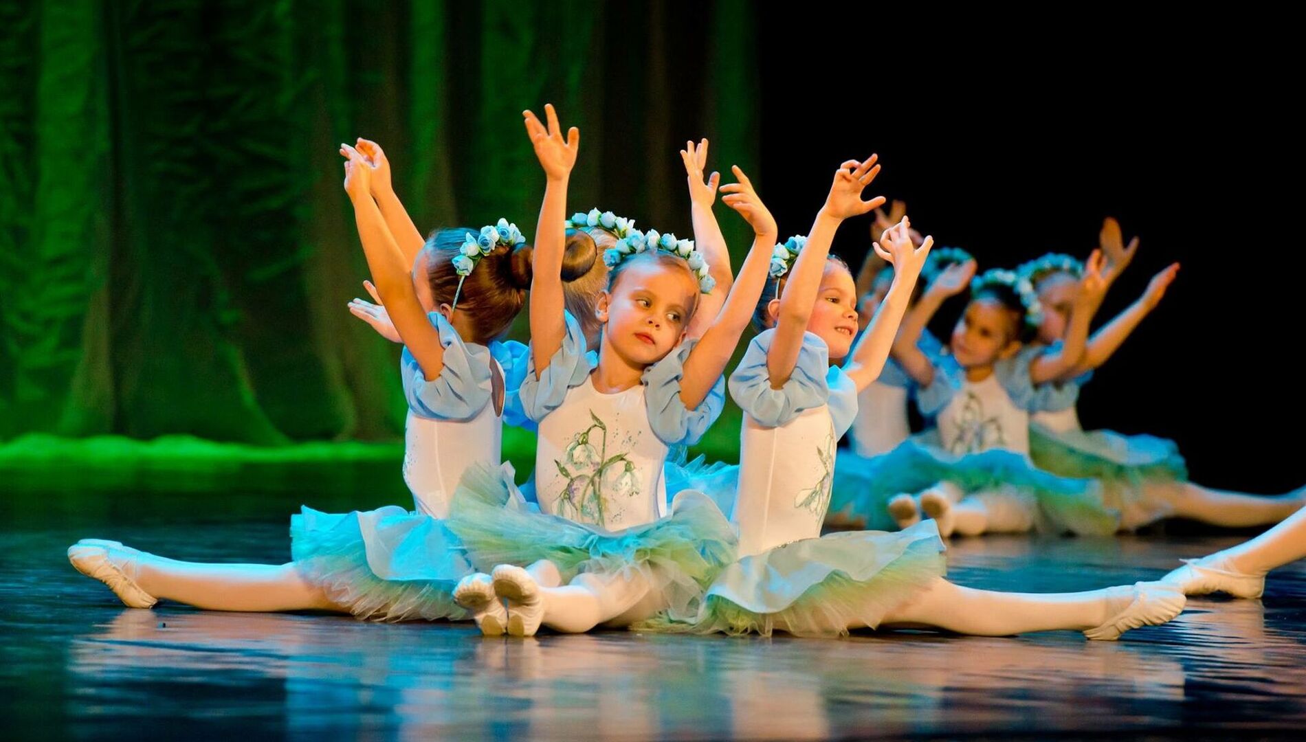 XXI Московский фестиваль детского творчества «Хочу танцевать».
Весеннее настроение