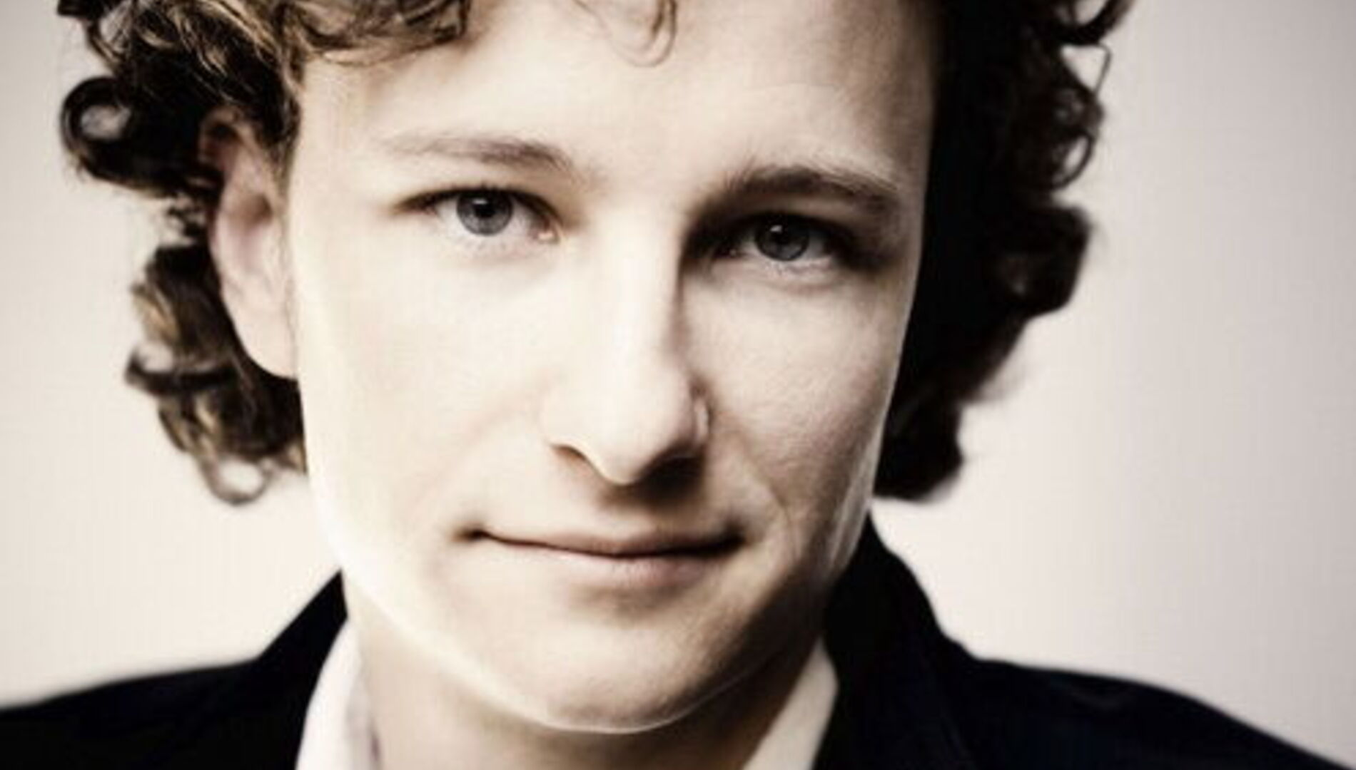 Мартин Хельмхен (фортепиано)