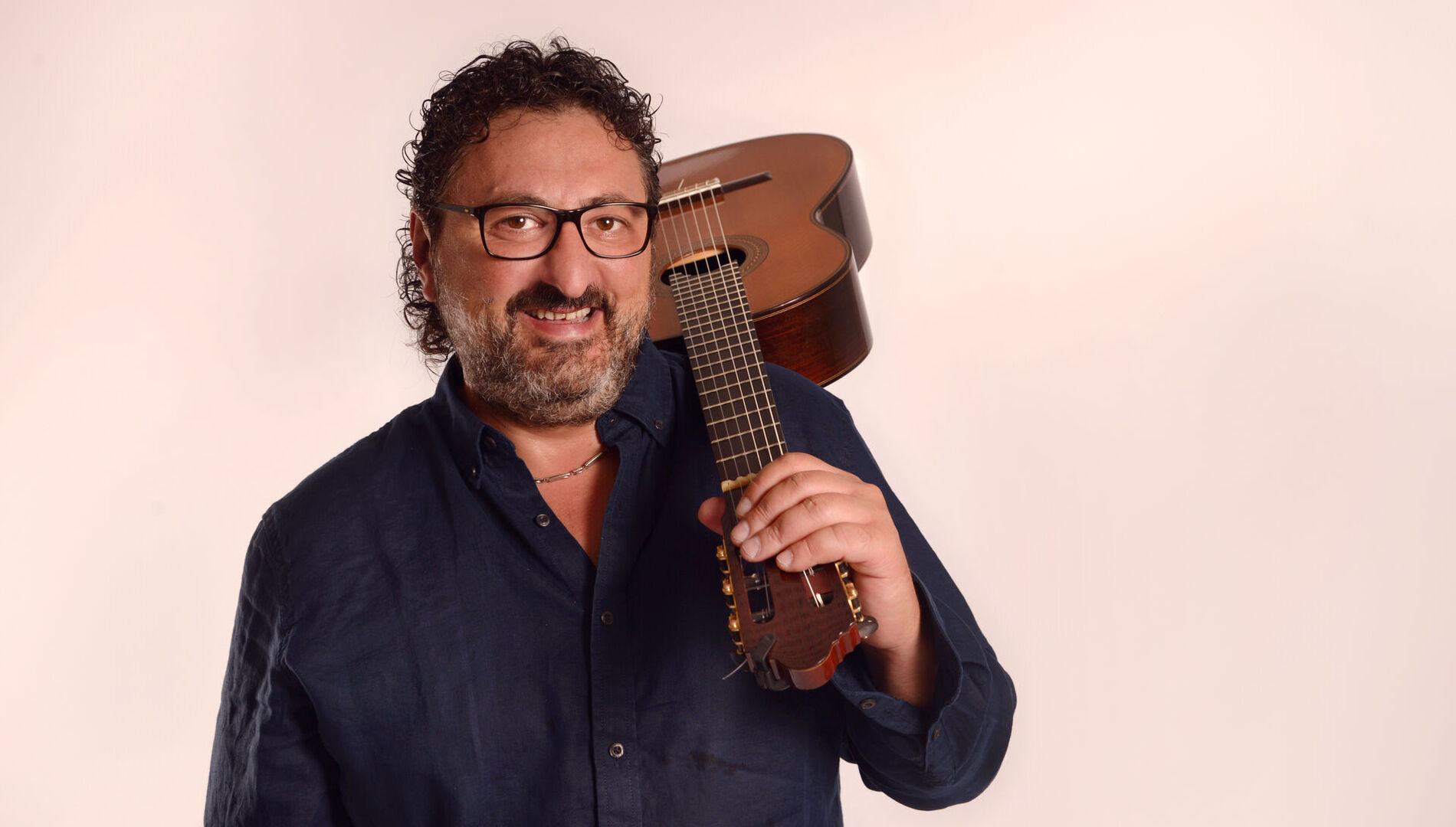 Концерт отменён.
XV Юбилейный Московский
международный фестиваль
«Виртуозы гитары».
Закрытие фестиваля.
Гала-концерт