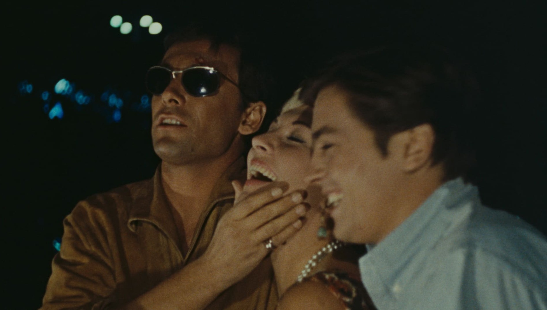 «На ярком солнце»