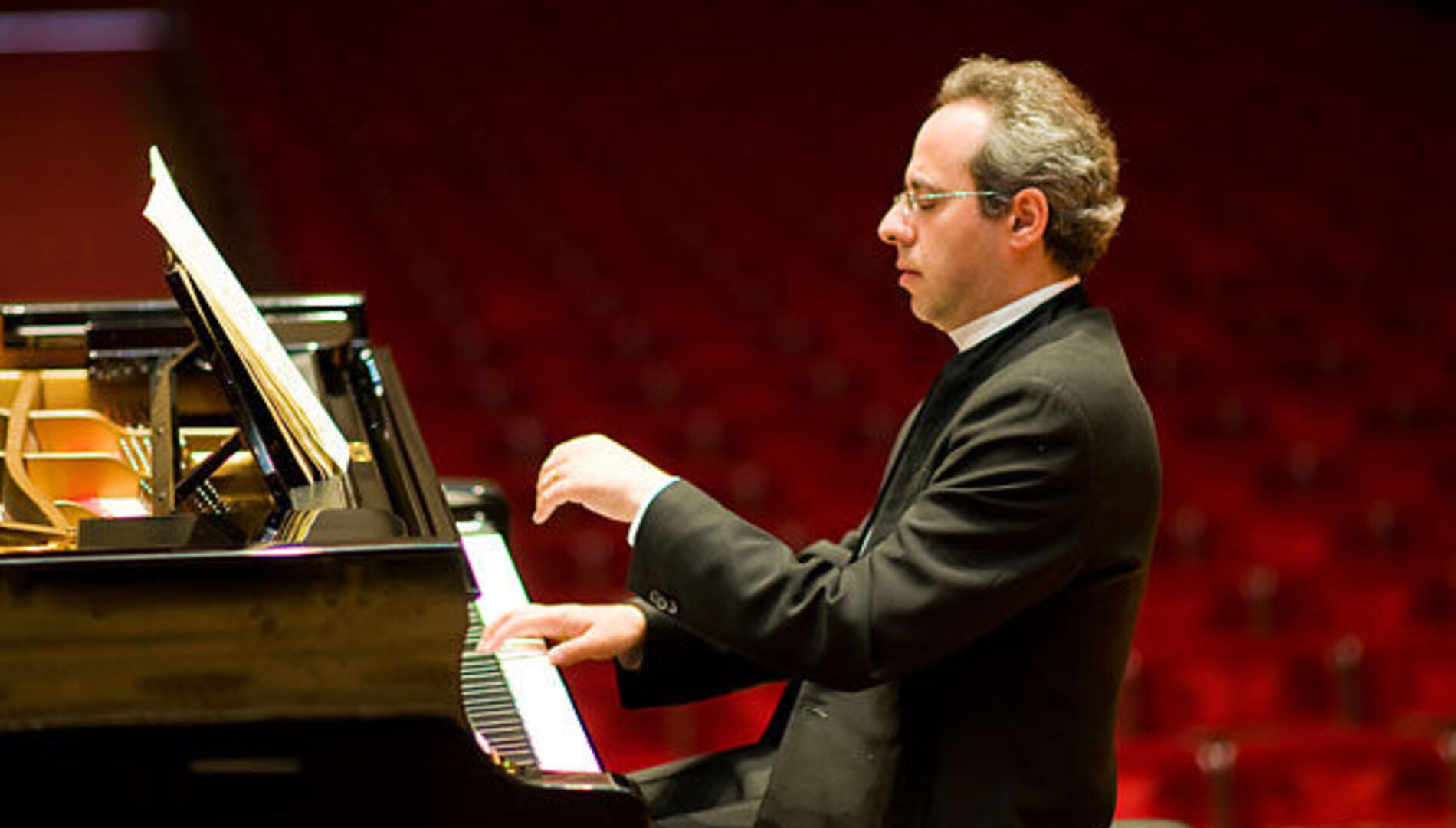 Фестиваль искусств «Русская зима».
Николай Цнайдер, Роберт Кулек