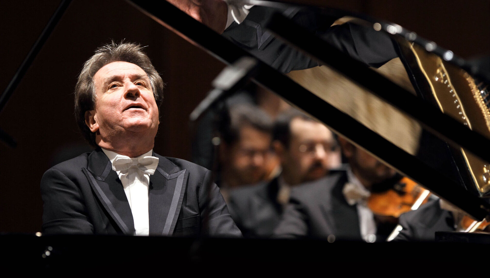 Рудольф Бухбиндер,
Госоркестр имени Светланова,
Александр Сладковский