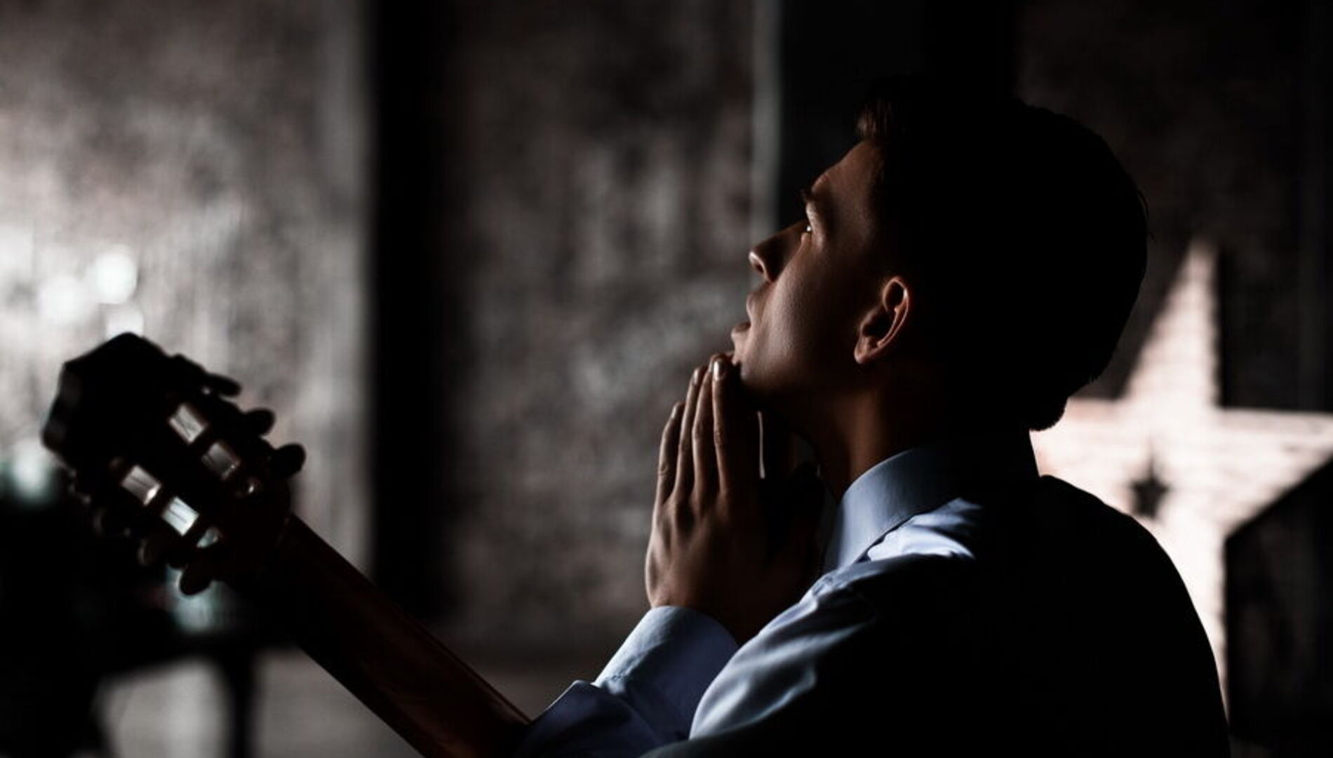 Владимир Высоцкий — Леонид Енгибаров:
«Весь мир на ладони»