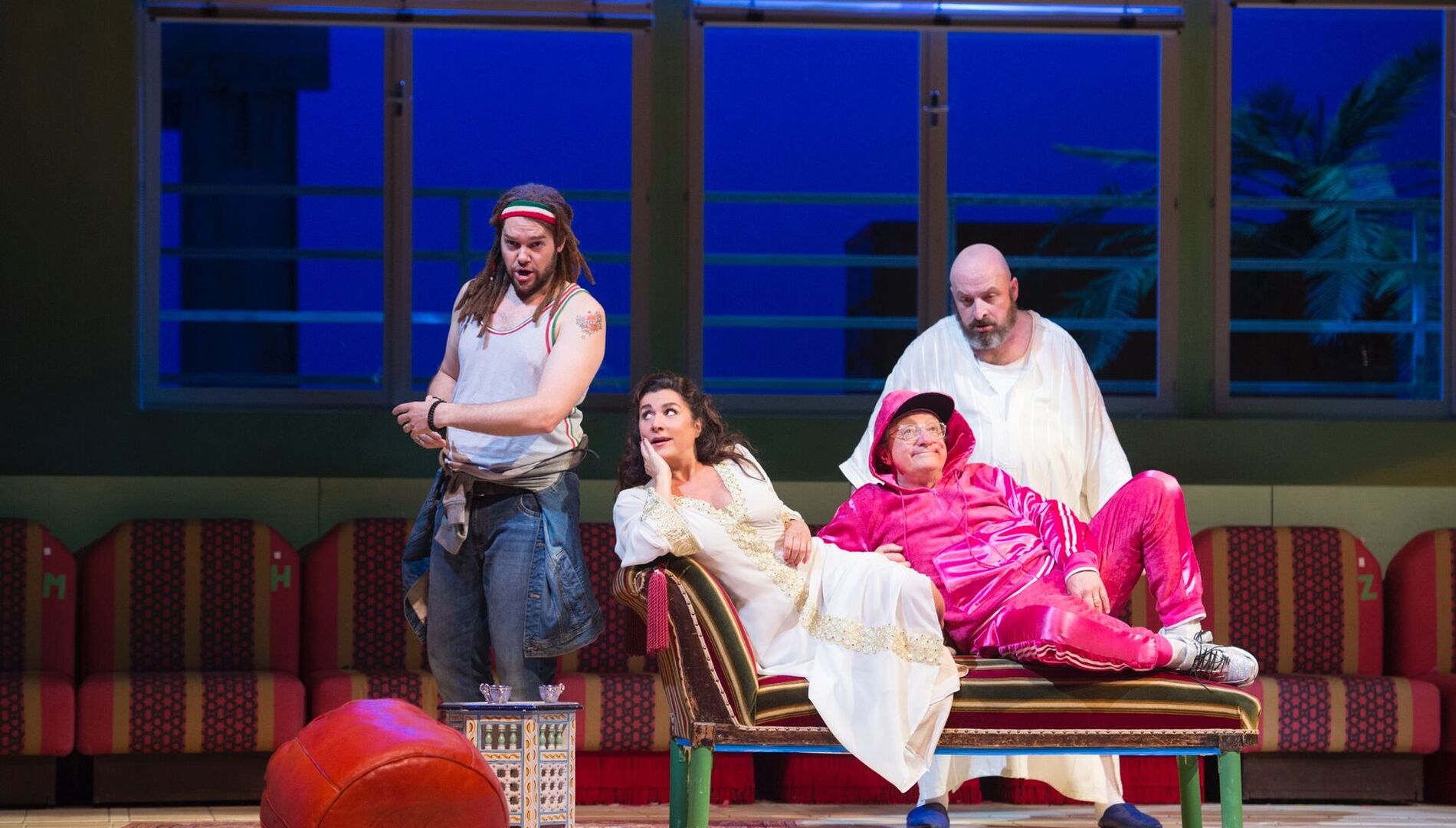 Зальцбург – 100
Чечилия Бартоли и Ильдар Абдразаков
в опере Джоаккино Россини 
«Итальянка в Алжире»