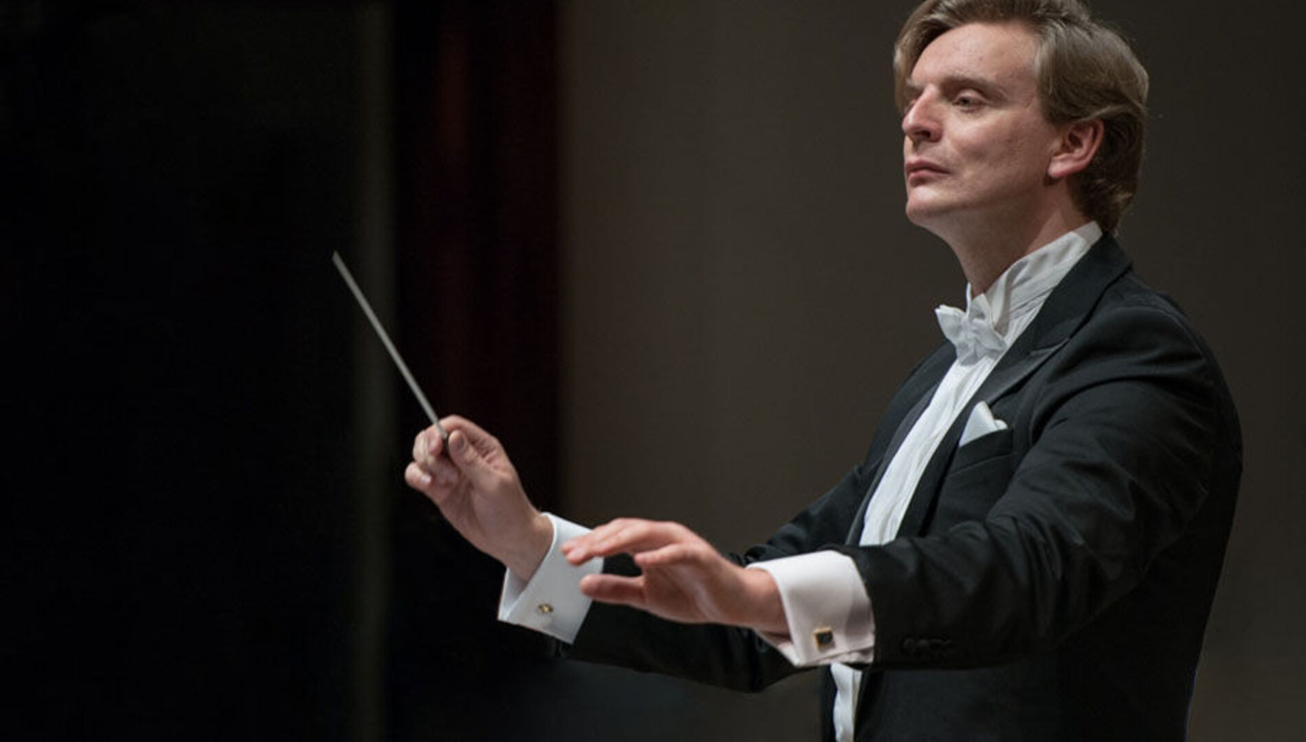 Весь Стравинский. Первый год цикла.
Автор и ведущий – Ярослав Тимофеев.
Академический симфонический оркестр Московской филармонии,
Антон Шабуров, Мария Баракова