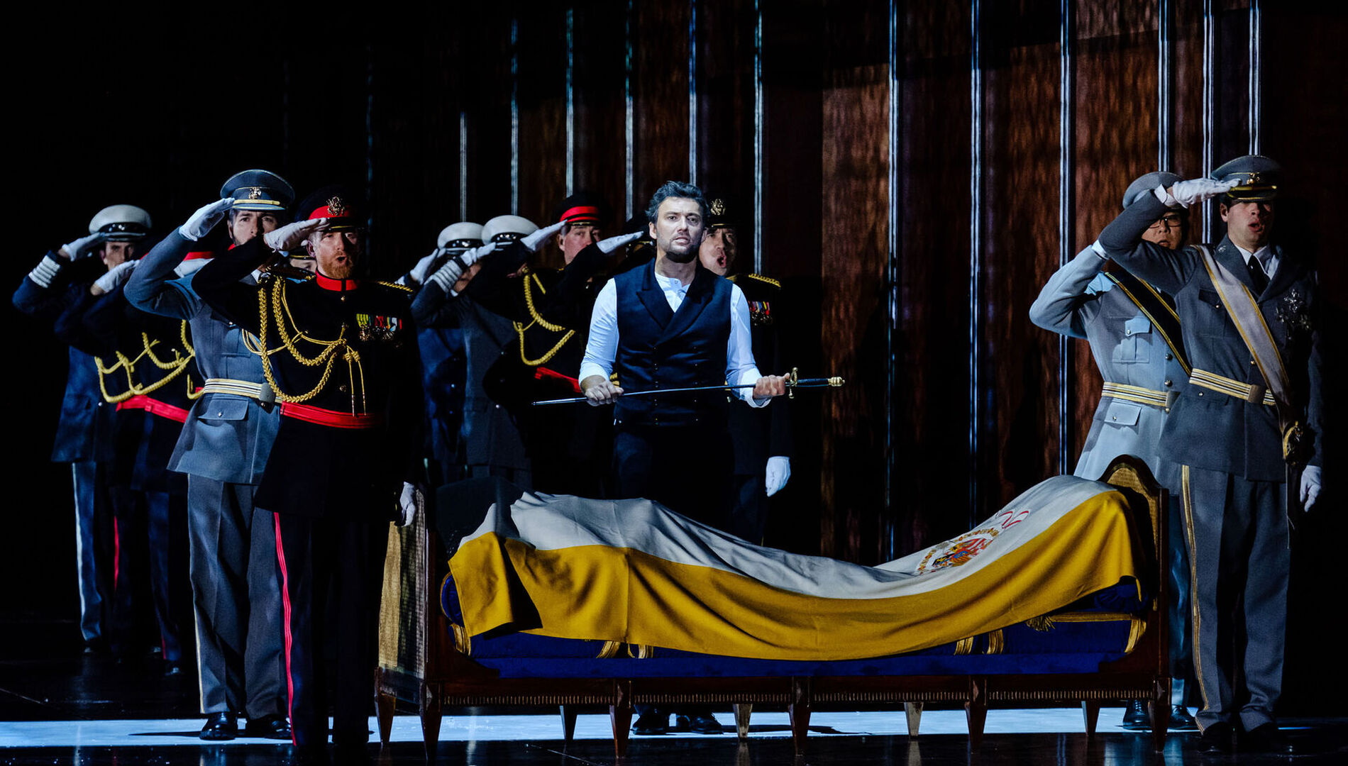 Парижская национальная опера
Элина Гаранча, Соня Йончева,
Ильдар Абдразаков, Йонас Кауфман
в опере Джузеппе Верди «Дон Карлос»