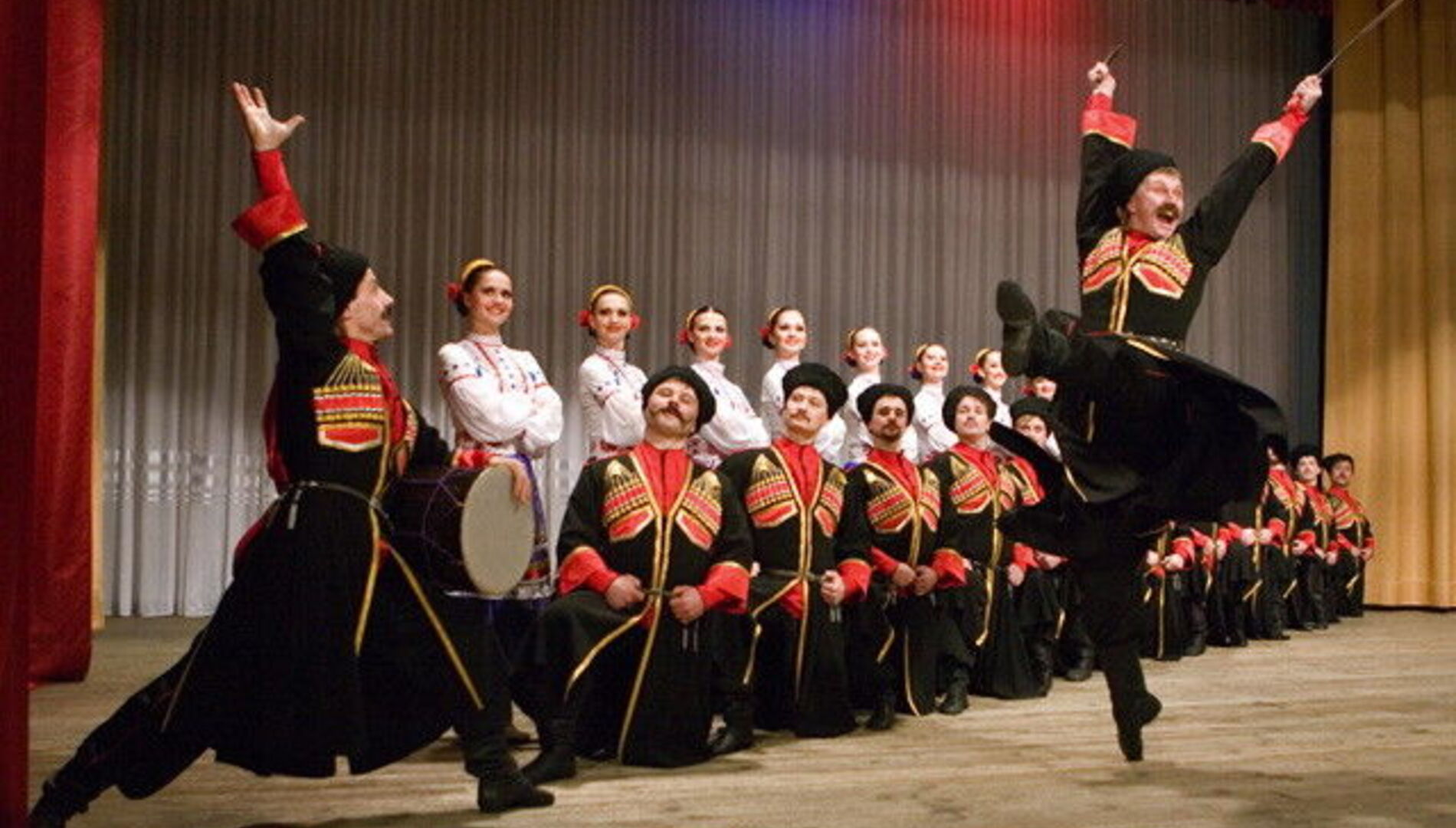 Форум национальных профессиональных творческих коллективов России