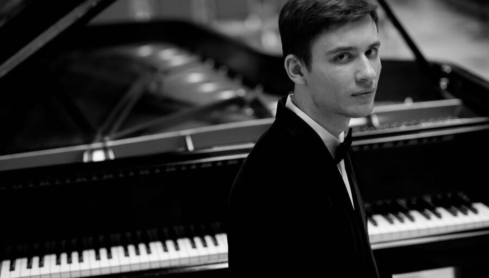 Госоркестр России имени
Е. Ф. Светланова, Дмитрий Крюков, 
Нарек Ахназарян, Владислав Хандогий