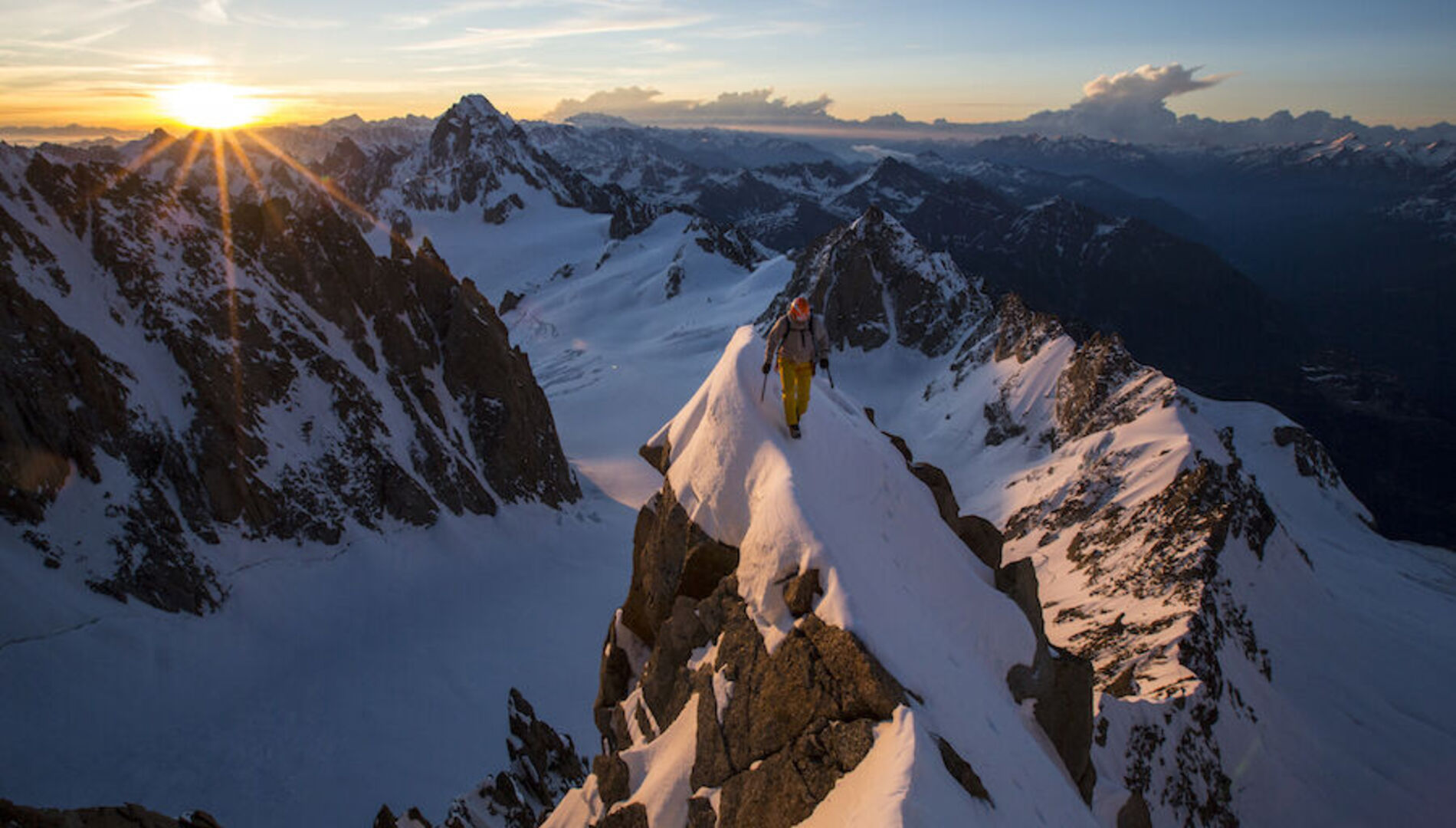 «Горы».
Уникальная кинематографическая и музыкальная Одиссея.
Документальный фильм