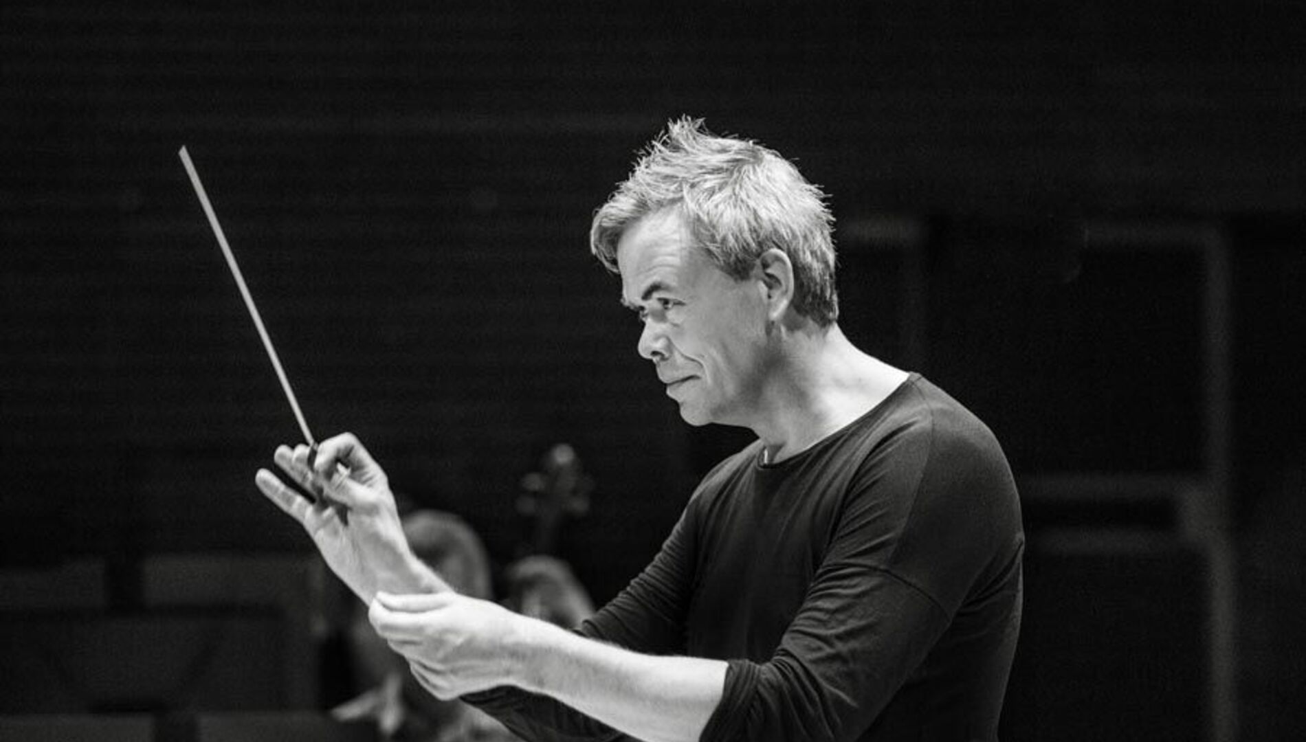 Памяти дирижёра Эри Класа.
Московский государственный
академический симфонический оркестр
под управлением Павла Когана,
Ханну Линту