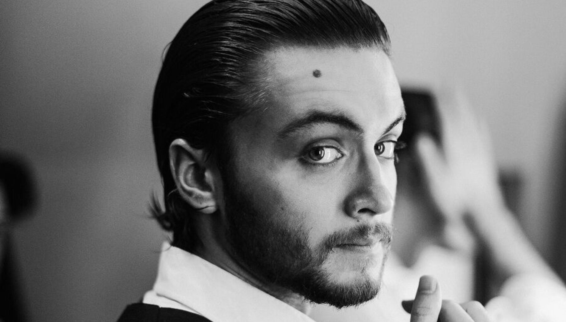 Геннадий Шпаликов
(85 лет со дня рождения).
«Я к вам травою прорасту…»