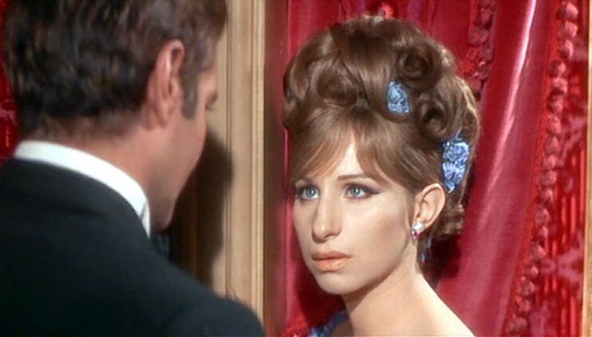 Барбра Стрейзанд и Омар Шариф
в музыкальном фильме
«Смешная девчонка»