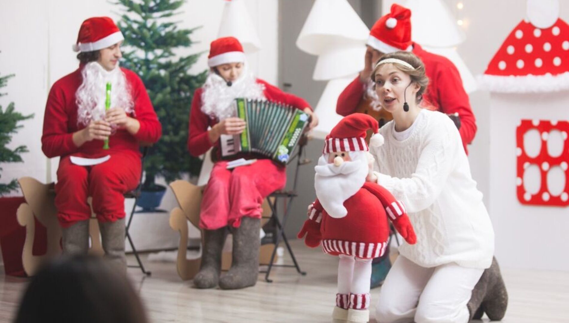 Фестиваль новогодних каникул «Ёлка».
«Маленький дед Мороз»