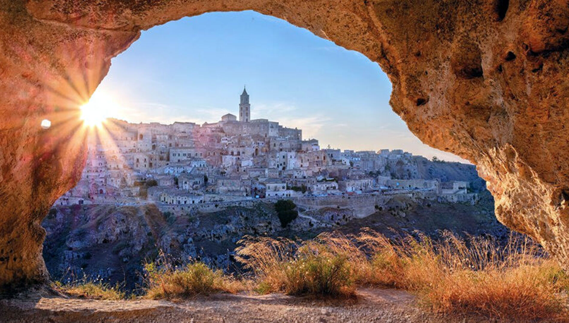 «Неизвестная Италия.
Матера — город из камня»