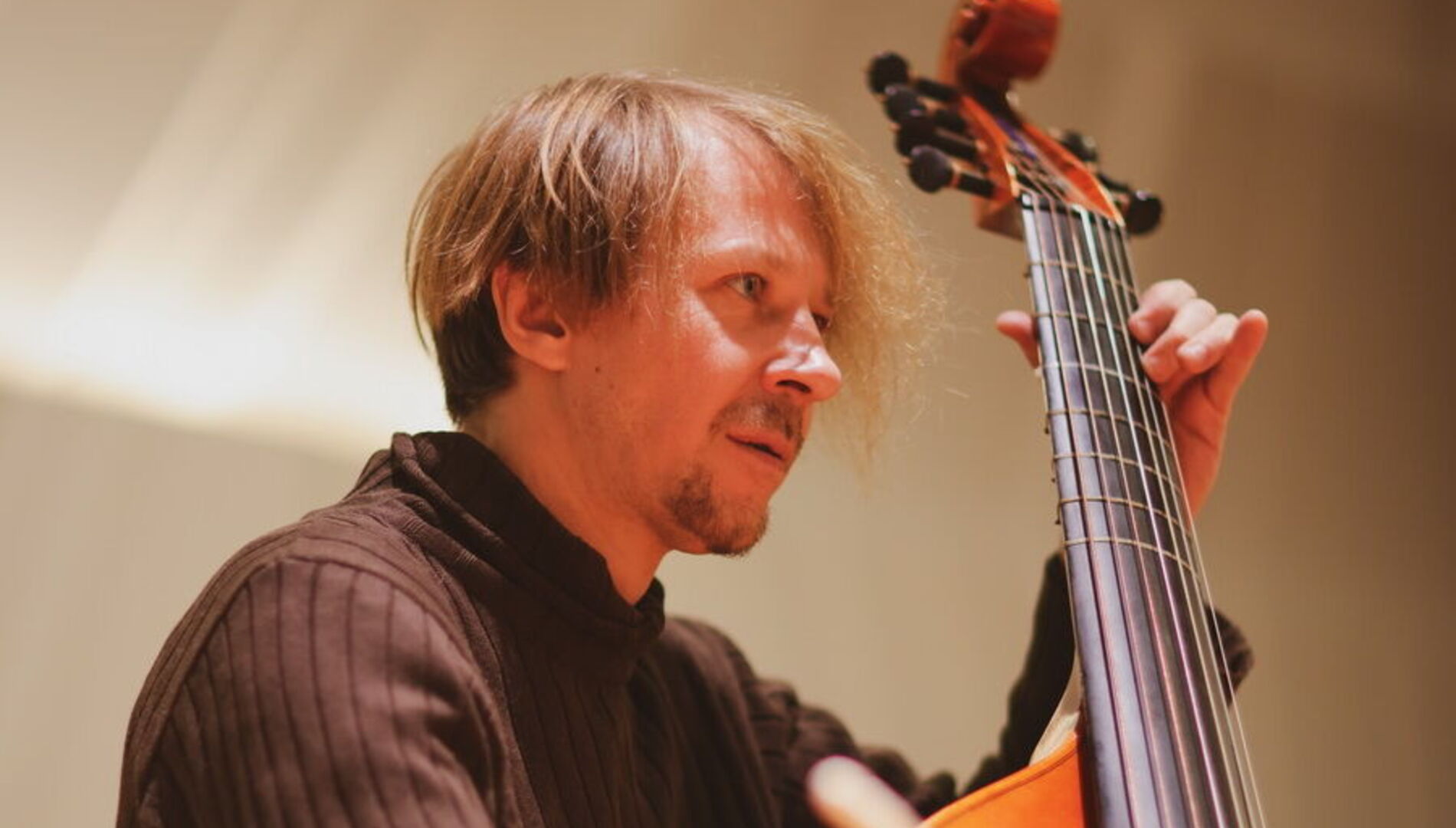 В поисках Орфея.
Сергей Полтавский, Руст Позюмский,
Алиса Тен, Олег Бойко