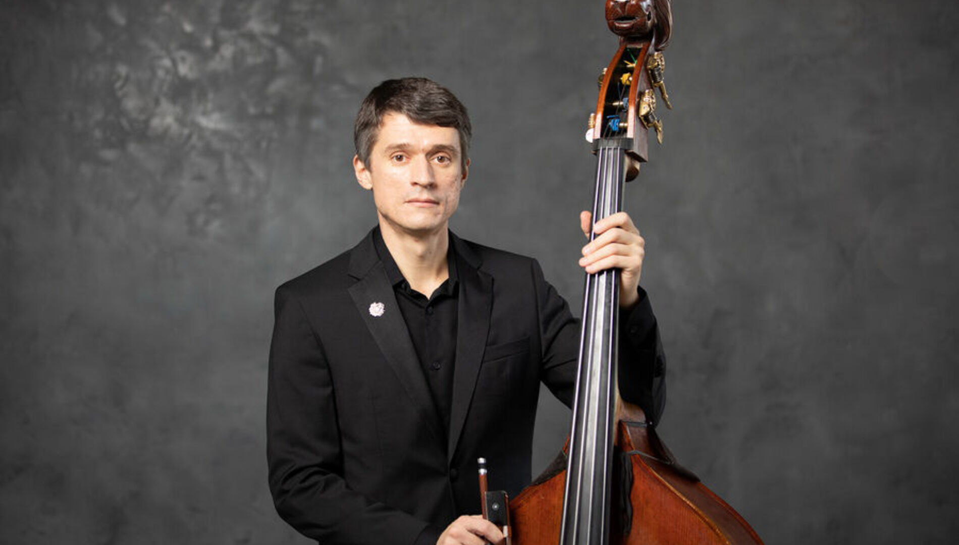 Восемь безумных женщин