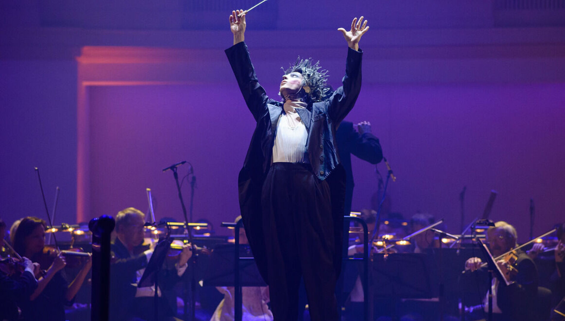 Новогодняя сказка для Ёжика с оркестром
Фестиваль новогодних каникул «Ёлка»