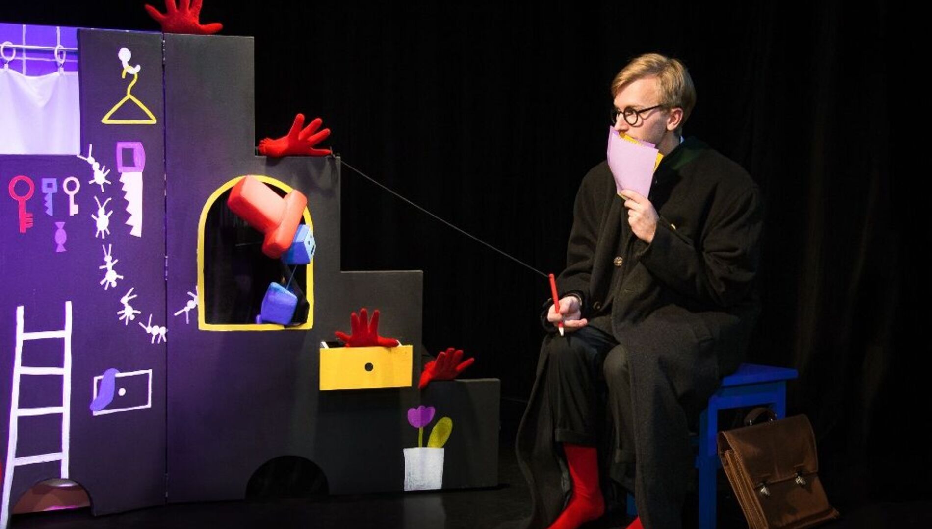 «Домашние монстры»
Кукольный спектакль