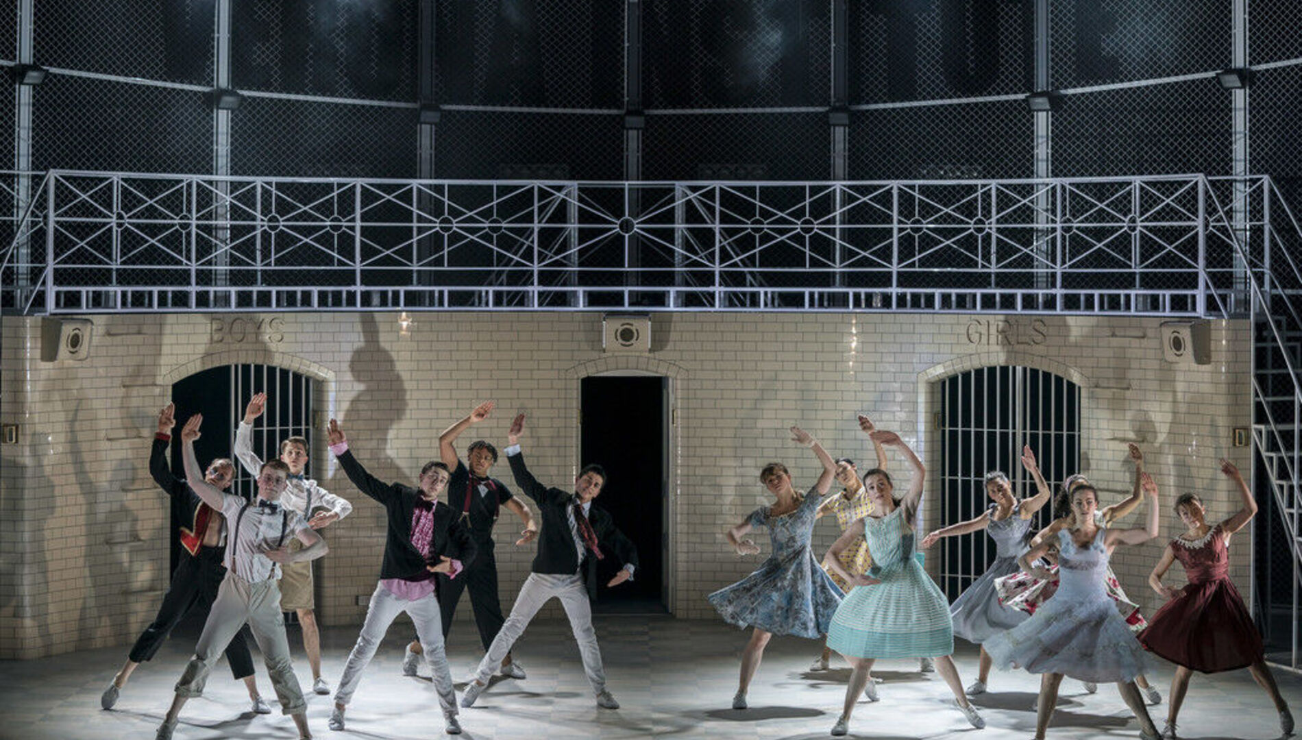 Мэтью Борн: Ромео и Джульетта.
Танцевальный спектакль на музыку
Сергея Прокофьева