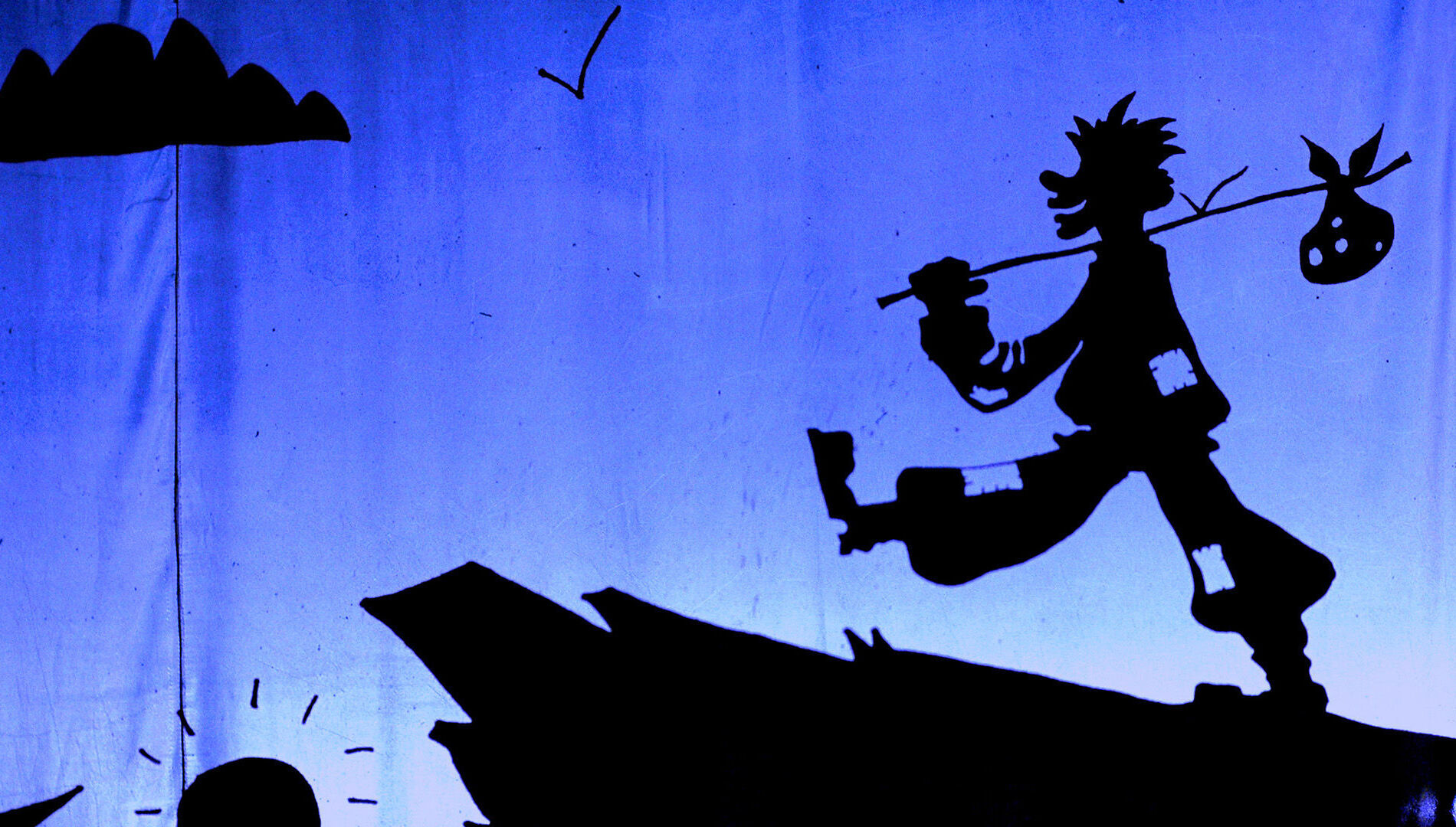 Фестиваль новогодних каникул «Ёлка».
Театр «Трикстер»
«Сказка, которая не была написана»