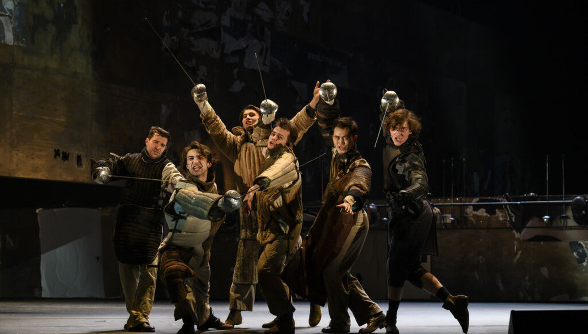 «Золотая Маска» в кино.
Юрий Чурсин, Паулина Андреева
и Игорь Золотовицкий в пьесе
Э. Ростана «Сирано де Бержерак»