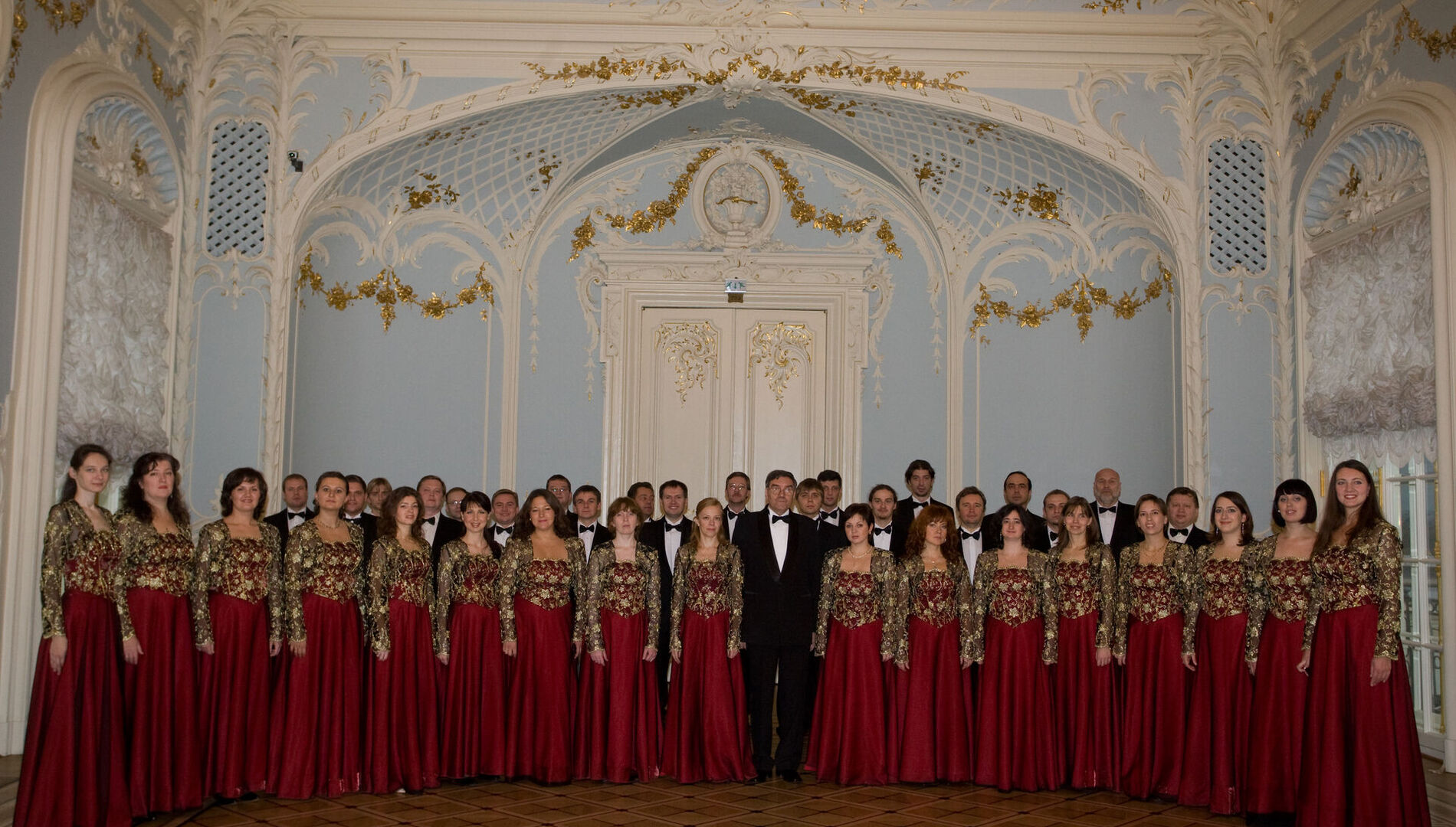 Цикл просветительских концертов
«Владимир Юровский
дирижирует и рассказывает».
Истории с оркестром.
Музыка 1930-х – 1940-х годов