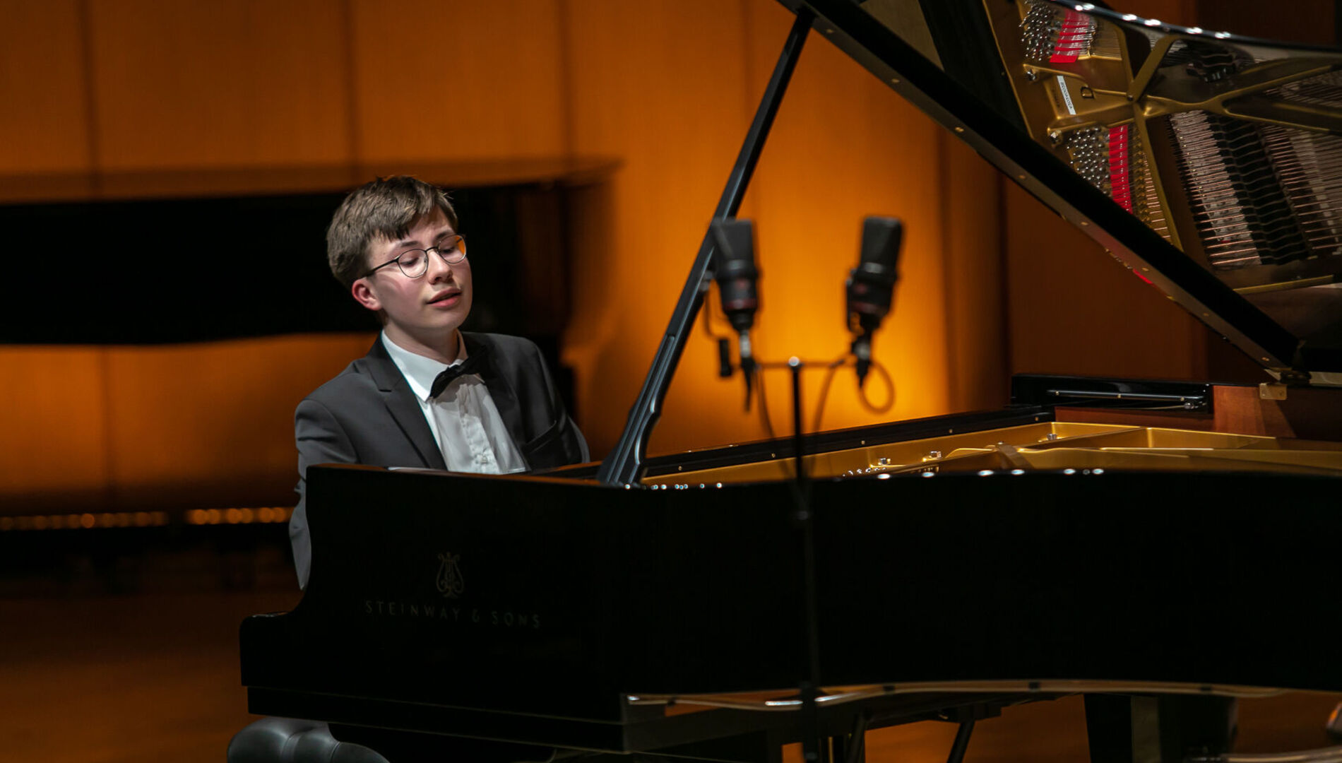 III Международный конкурс
молодых пианистов
Grand Piano Competition.
II тур. Прослушивания