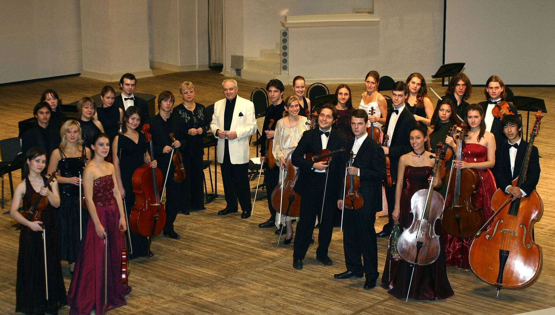 Моцарт. Концерты для скрипки с оркестром. Часть первая.
Ученики Э.Д.Грача – лауреаты
международных конкурсов скрипачей