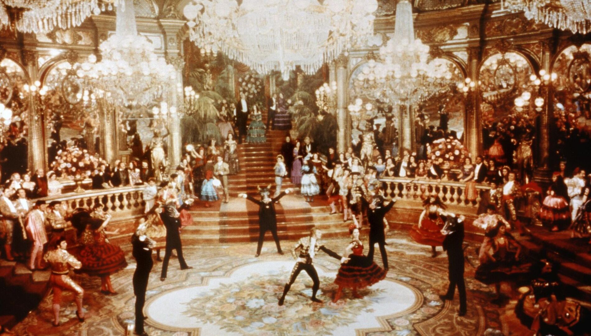 Ретроспектива Франко Дзеффирелли.
Пласидо Доминго и Тереза Стратас
в фильме-опере Джузеппе Верди «Травиата»