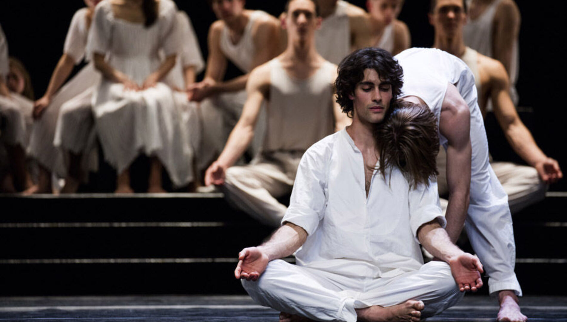 Впервые в России.
Джон Ноймайер и Гамбургский балет.
Бах «Страсти по Матфею»