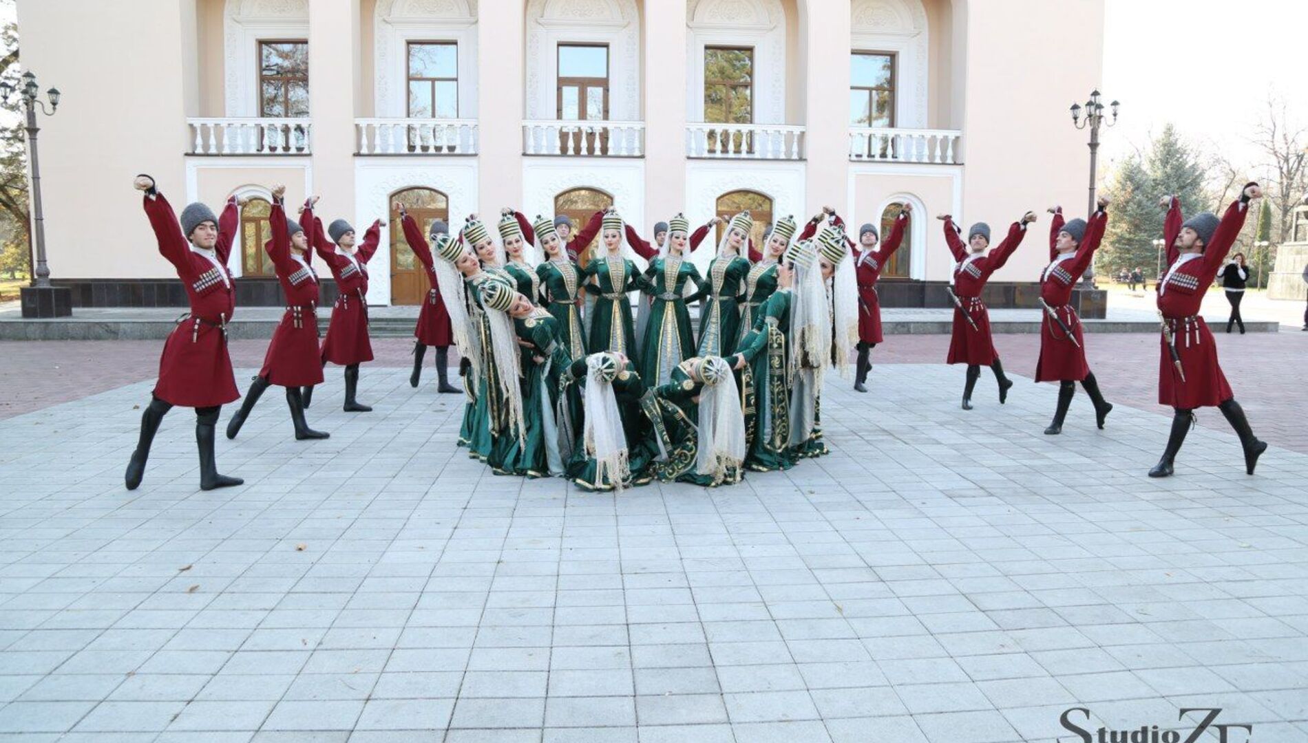 Государственный академический ансамбль танца «Кабардинка»