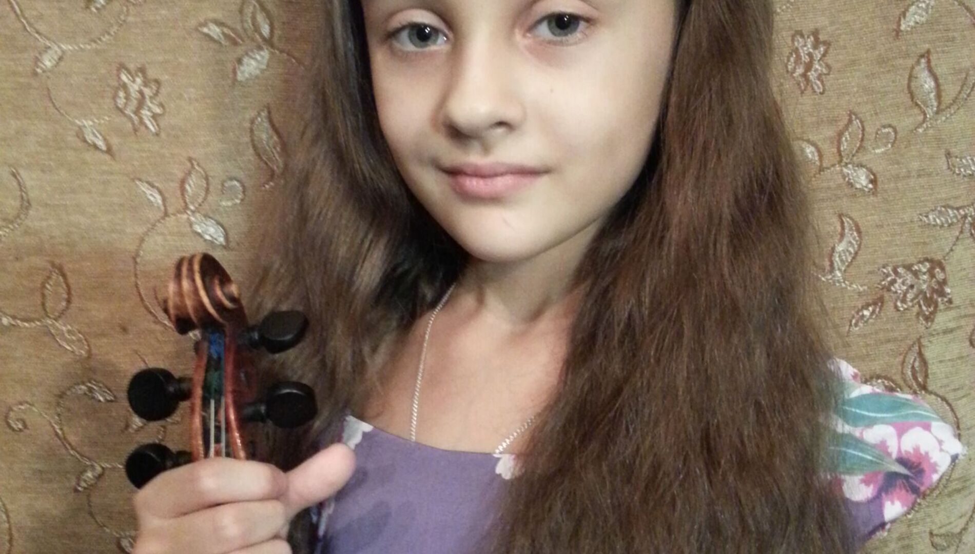 Филармонический дебют
И запела скрипка...